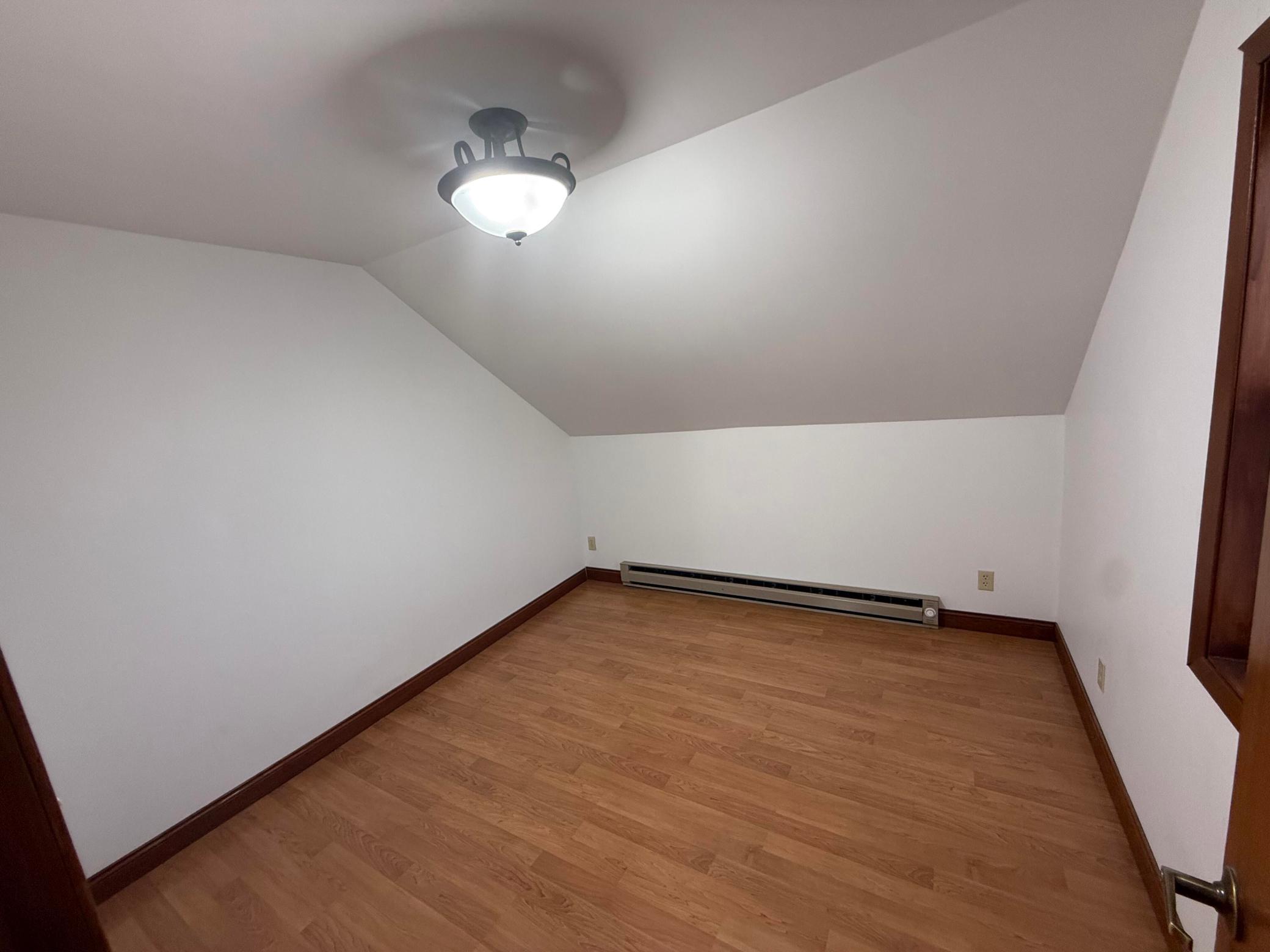 1990 single family home for sale at 103 1st Street N in Evansville, MN — 7 bed, 3 bath (photo 21 of 26)