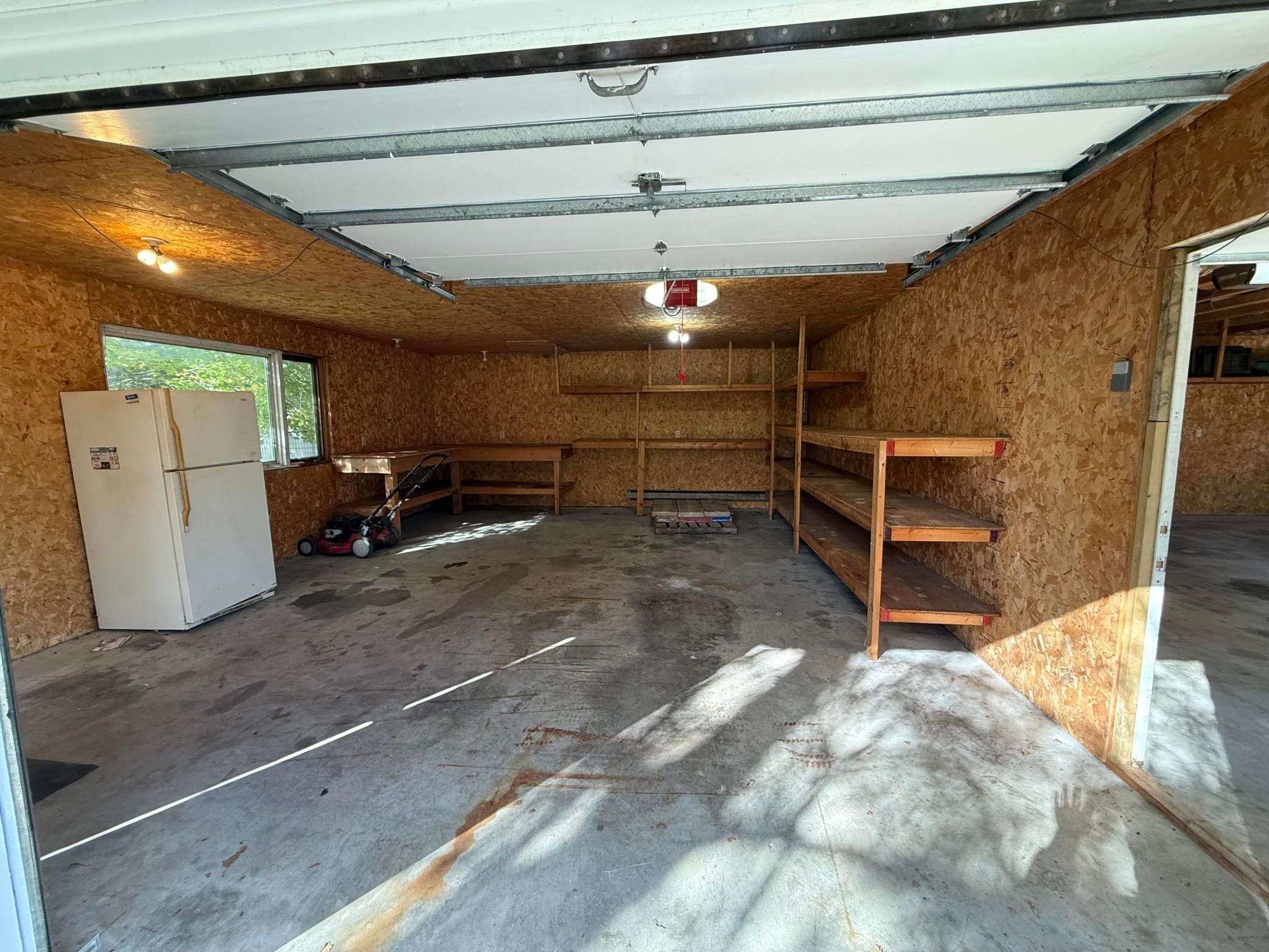 1990 single family home for sale at 103 1st Street N in Evansville, MN — 7 bed, 3 bath (photo 25 of 26)