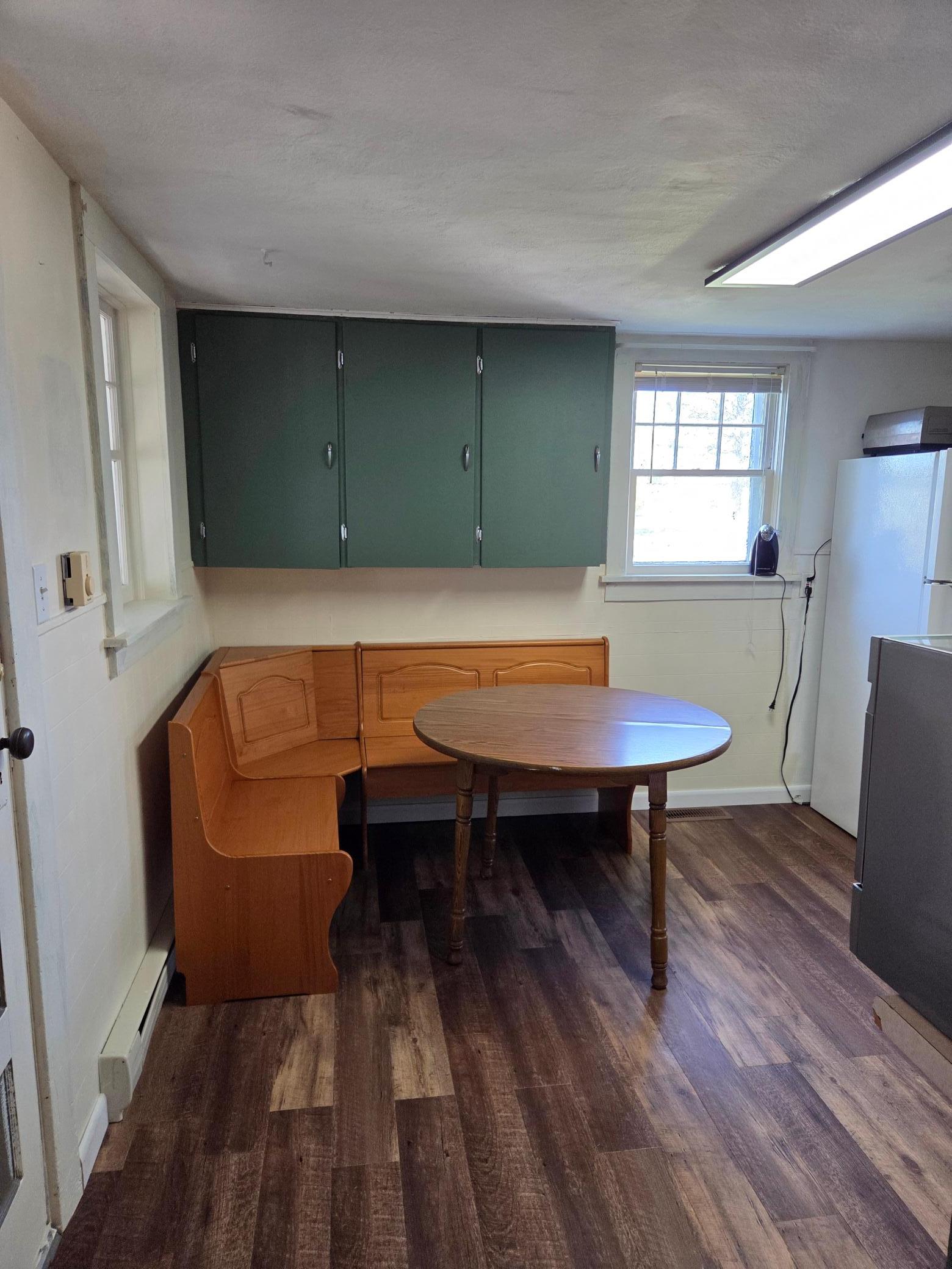 1880 single family home for sale at 405 1st Avenue E in Abercrombie, ND — 2 bed, 2 bath (photo 5 of 13)