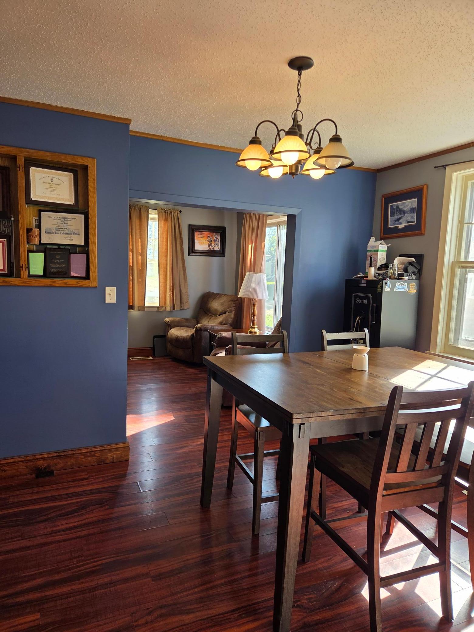1880 single family home for sale at 405 1st Avenue E in Abercrombie, ND — 2 bed, 2 bath (photo 6 of 13)