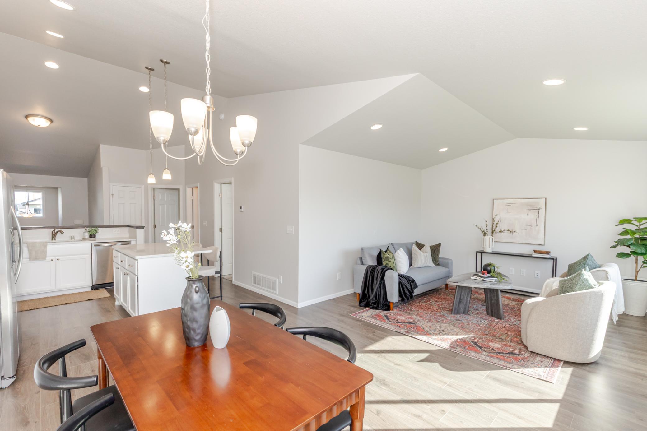 2020 single family home for sale at 4513 17th Street S in Moorhead, MN — 4 bed, 2 bath (photo 16 of 43)