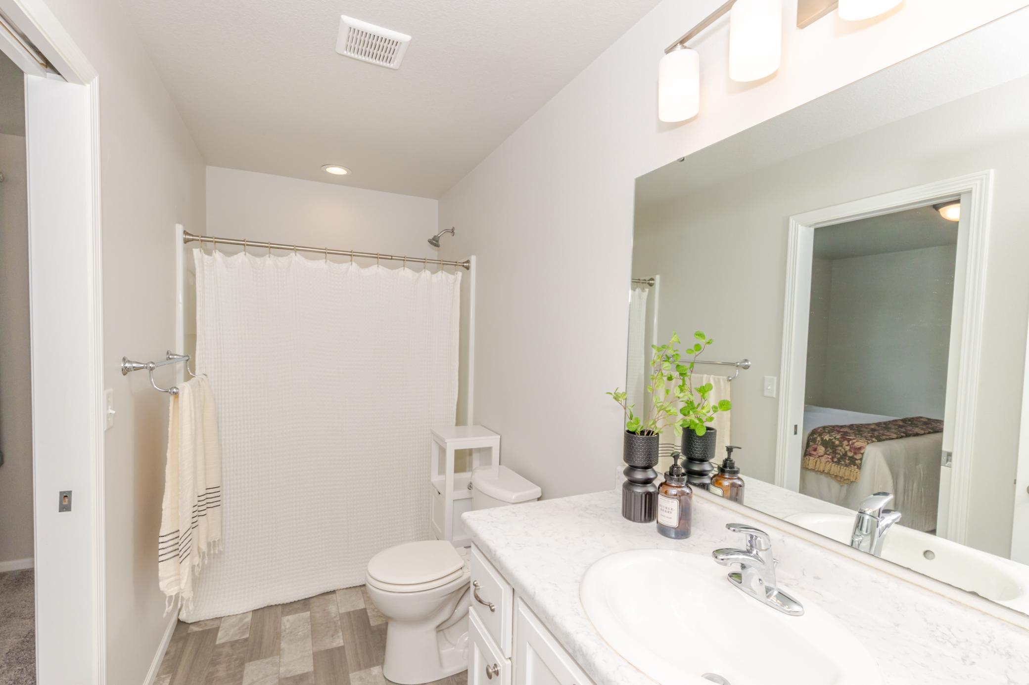 2020 single family home for sale at 4513 17th Street S in Moorhead, MN — 4 bed, 2 bath (photo 20 of 43)