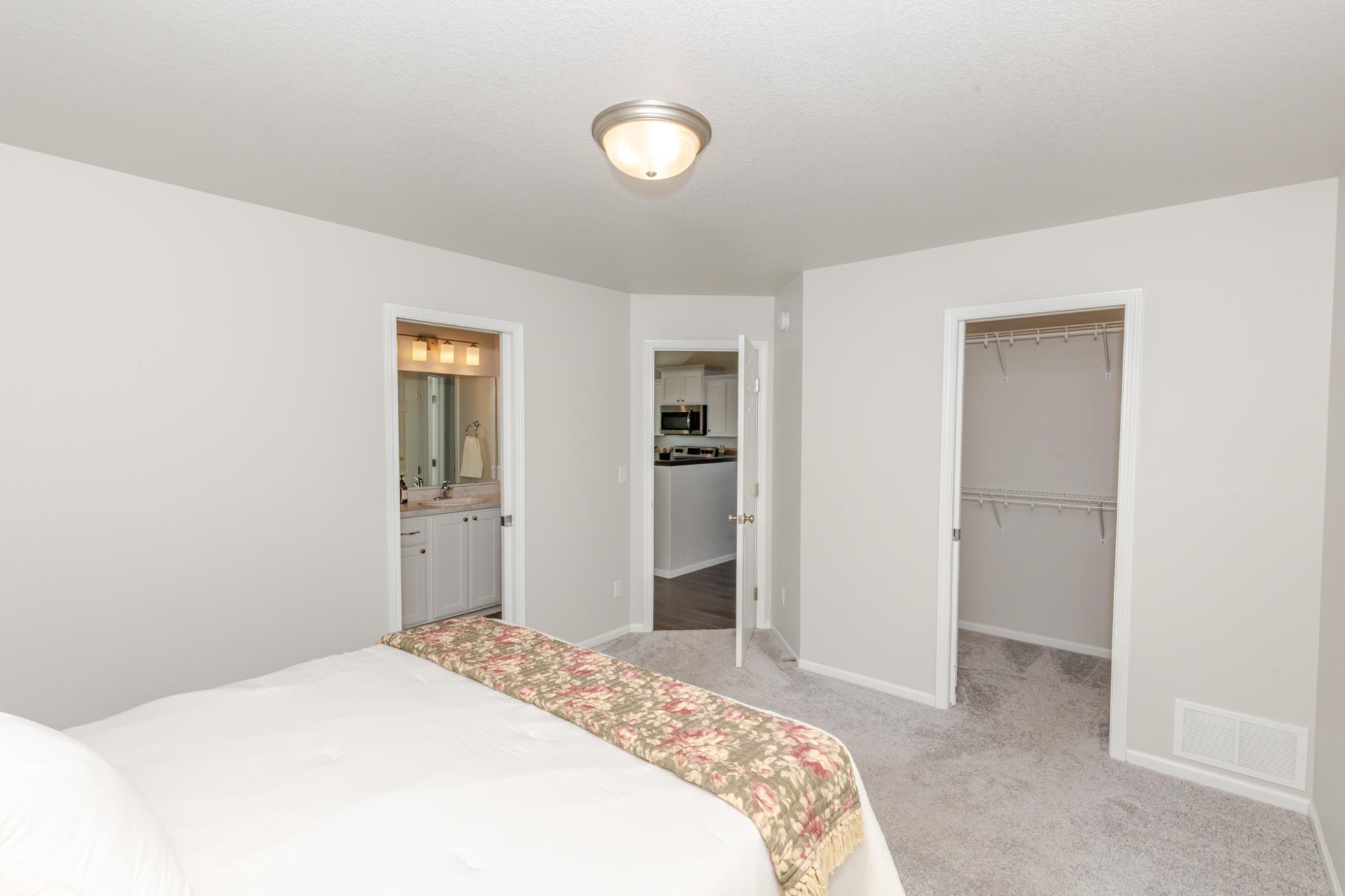 2020 single family home for sale at 4513 17th Street S in Moorhead, MN — 4 bed, 2 bath (photo 24 of 43)
