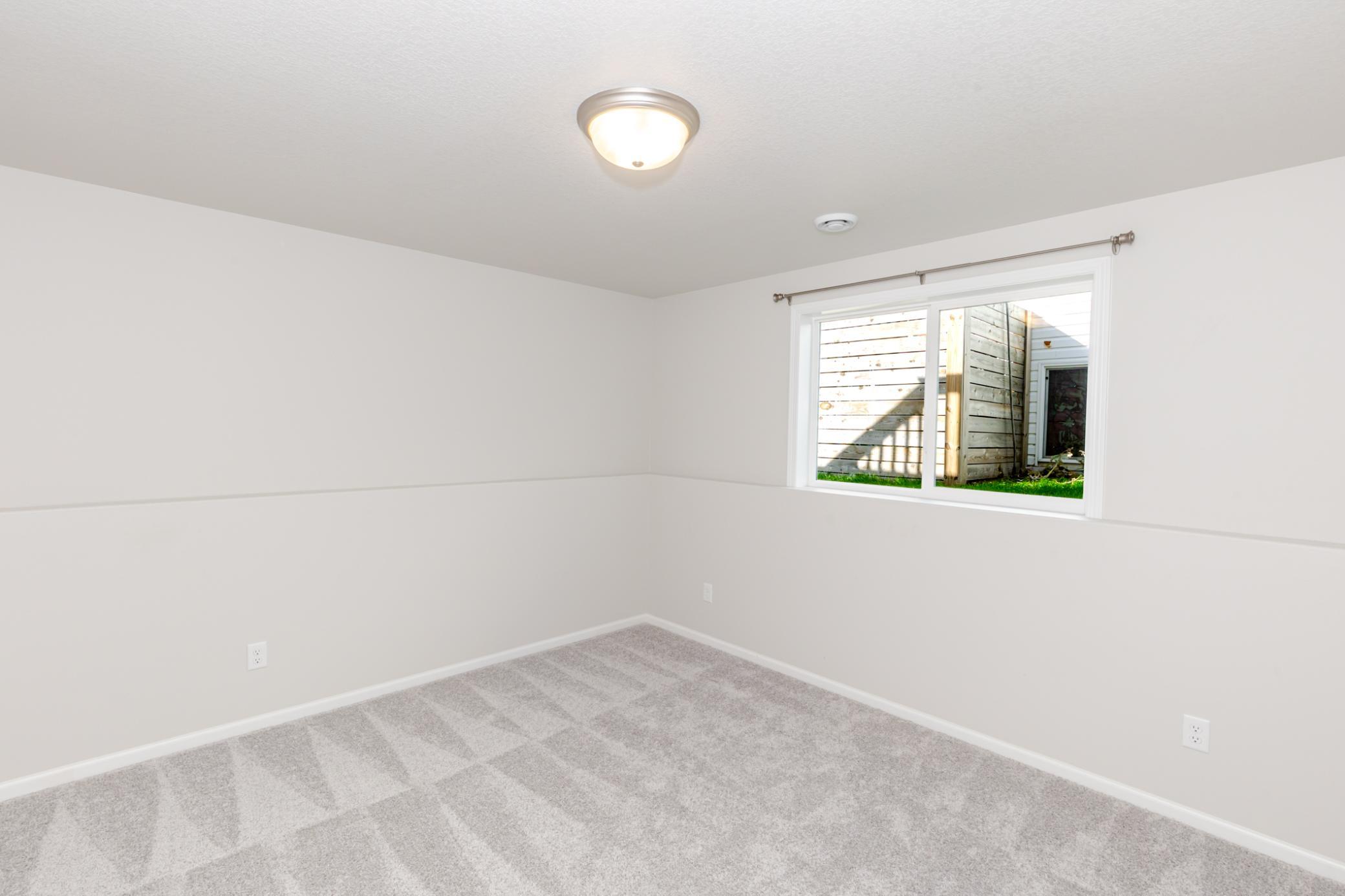 2020 single family home for sale at 4513 17th Street S in Moorhead, MN — 4 bed, 2 bath (photo 31 of 43)