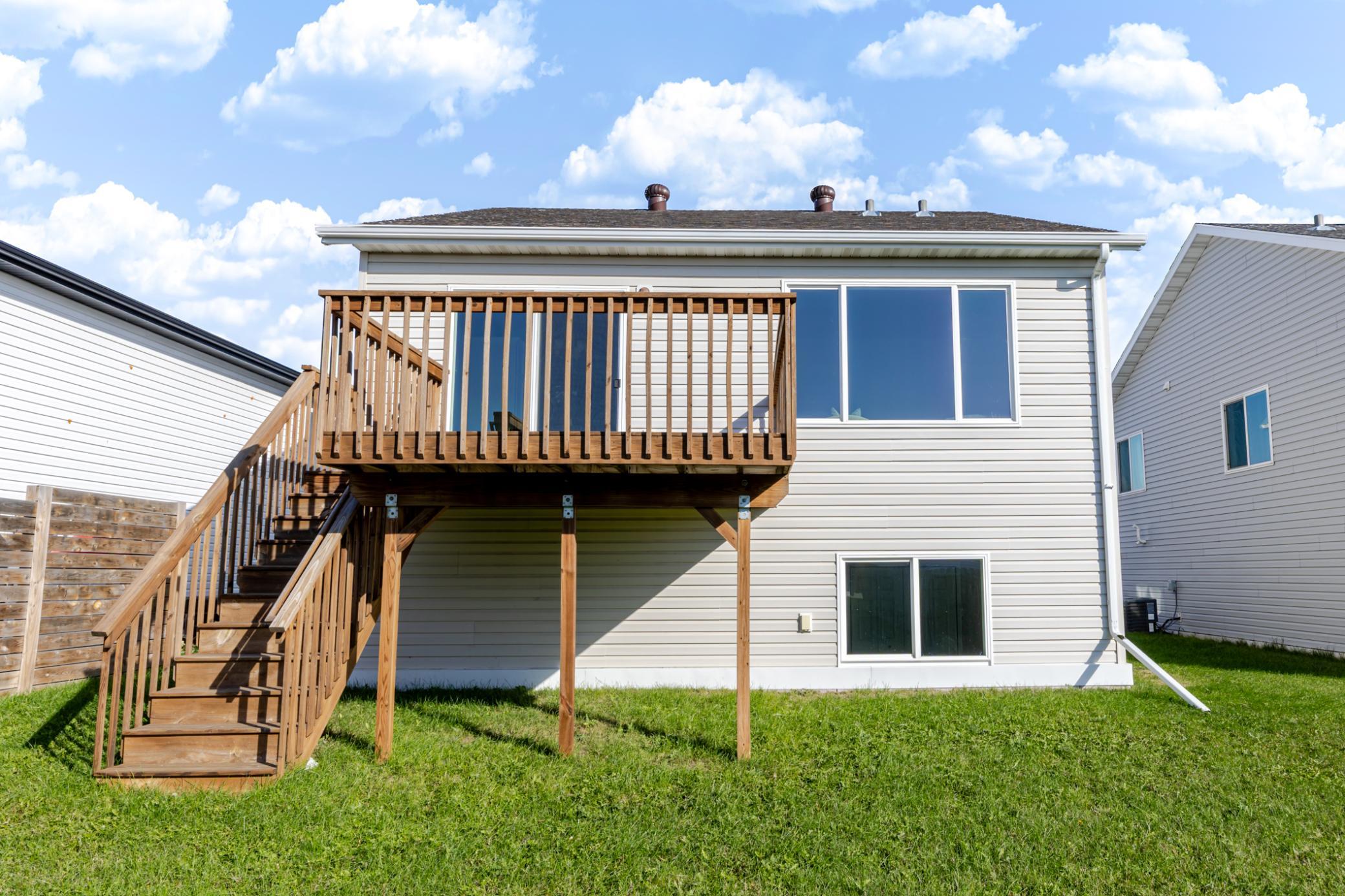2020 single family home for sale at 4513 17th Street S in Moorhead, MN — 4 bed, 2 bath (photo 40 of 43)