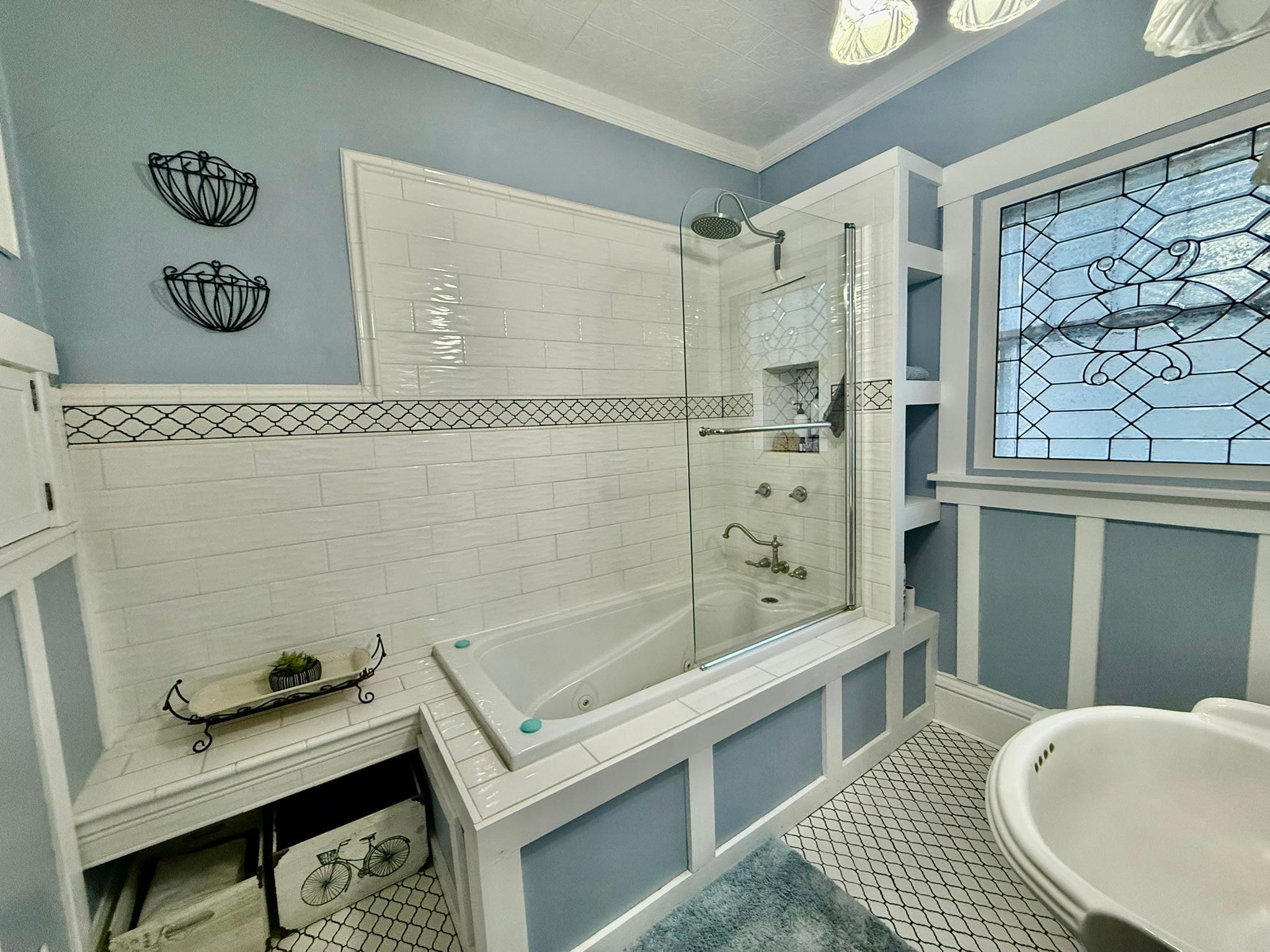 1920 single family home for sale at 3308 N Nokomis NE in Alexandria, MN — 4 bed, 4 bath (photo 29 of 91)