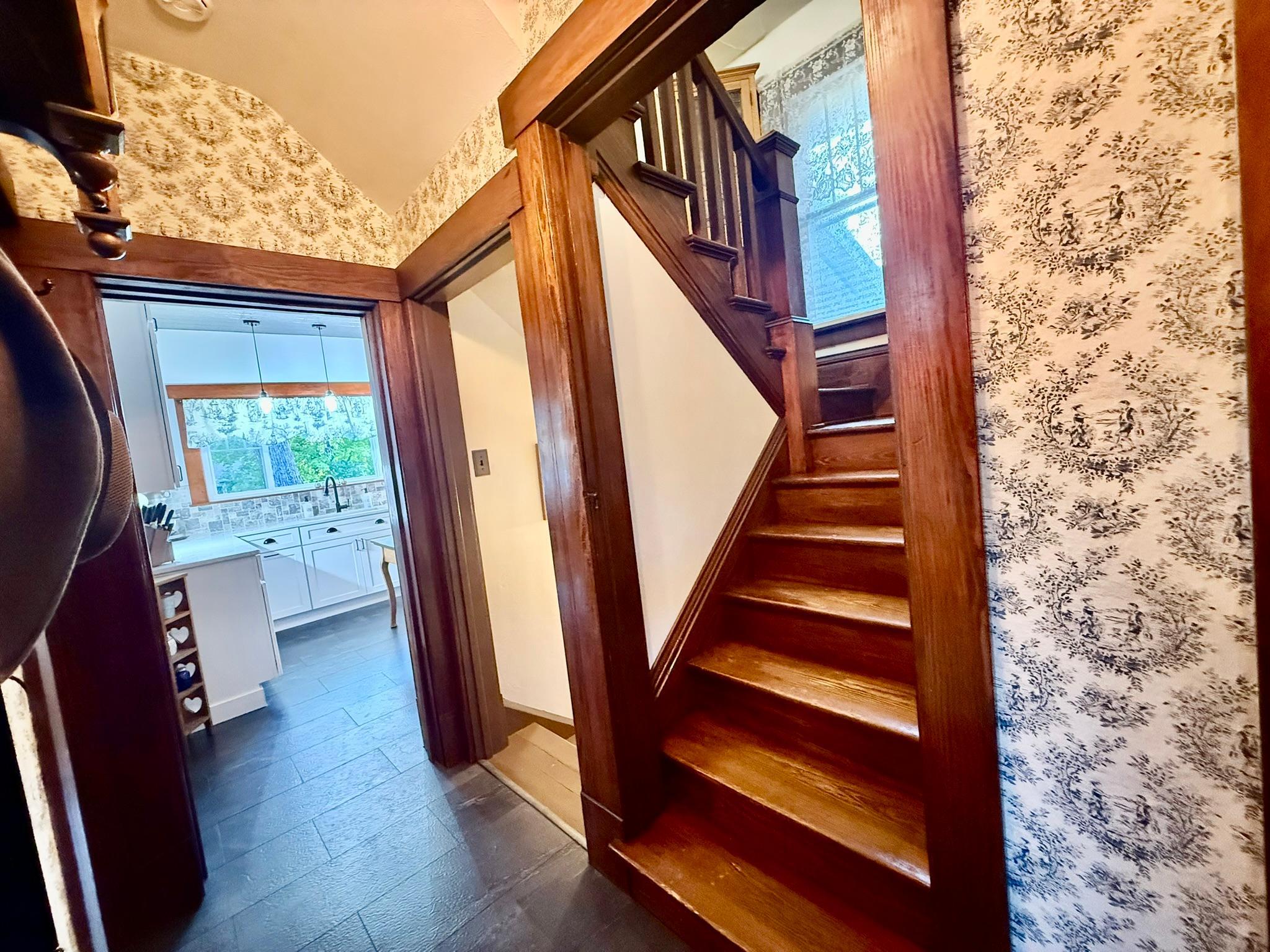 1920 single family home for sale at 3308 N Nokomis NE in Alexandria, MN — 4 bed, 4 bath (photo 30 of 91)