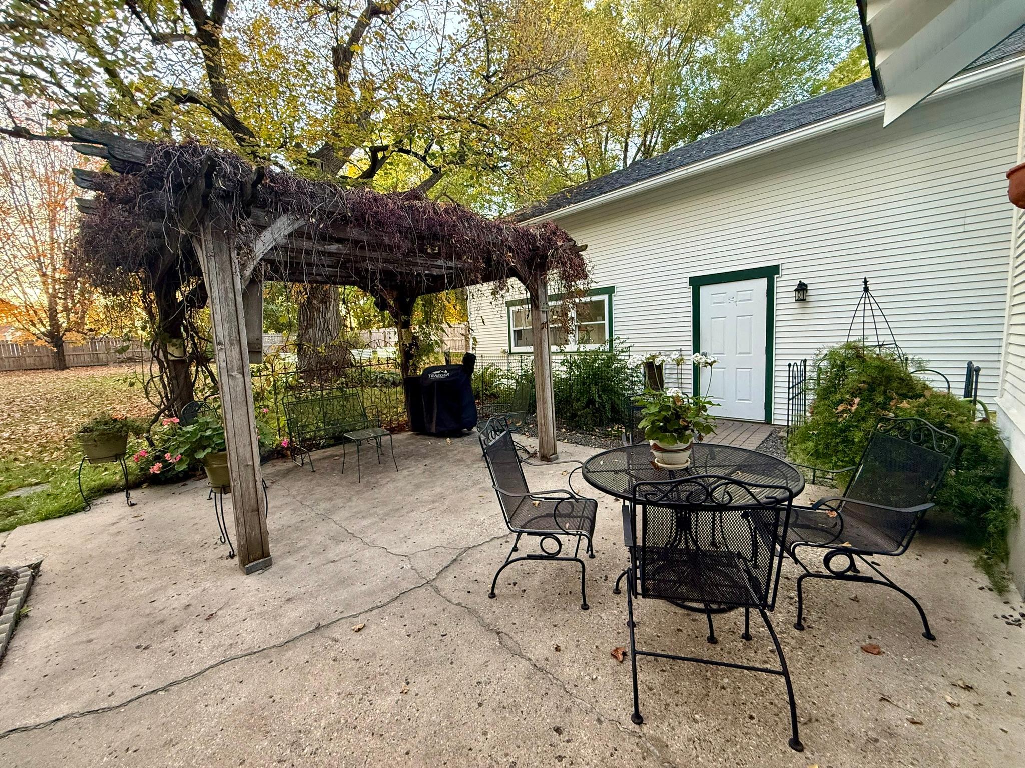 1920 single family home for sale at 3308 N Nokomis NE in Alexandria, MN — 4 bed, 4 bath (photo 49 of 91)