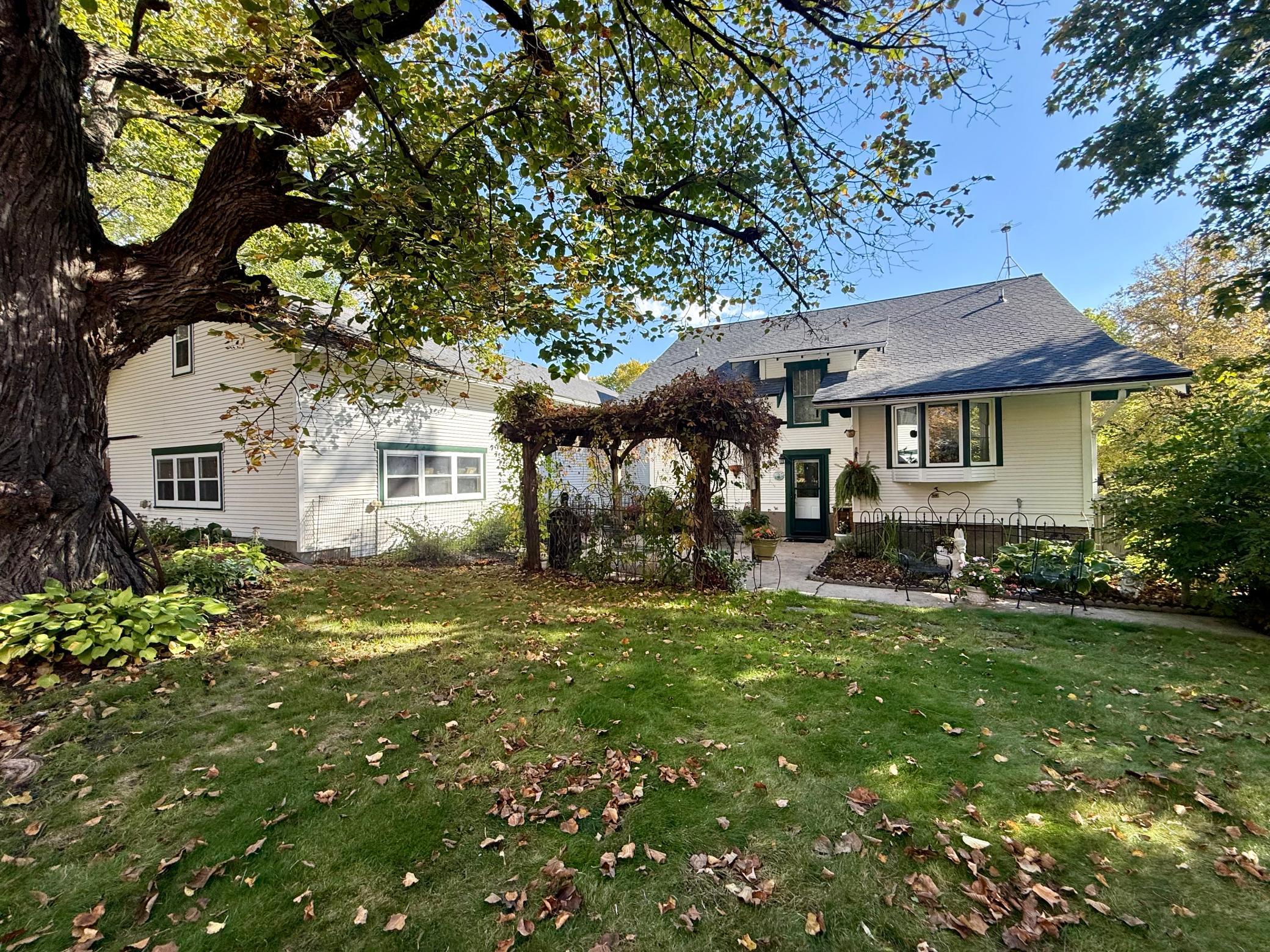 1920 single family home for sale at 3308 N Nokomis NE in Alexandria, MN — 4 bed, 4 bath (photo 60 of 91)