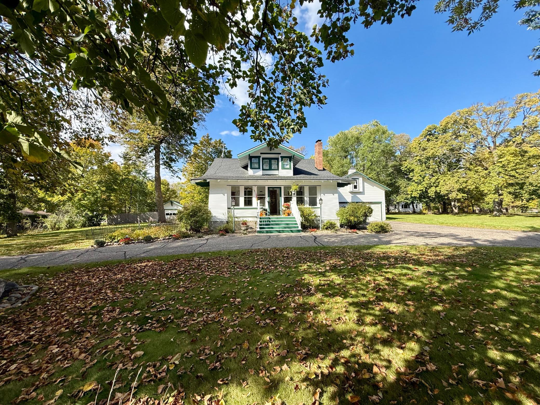 1920 single family home for sale at 3308 N Nokomis NE in Alexandria, MN — 4 bed, 4 bath (photo 82 of 91)