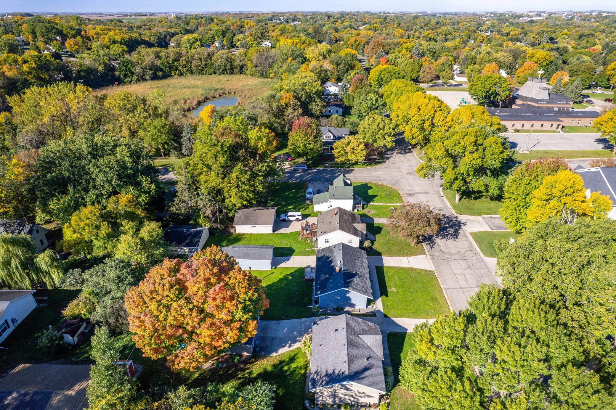 1956 single family home for sale at 412 E Everett Avenue in Fergus Falls, MN — 4 bed, 2 bath (photo 40 of 42)