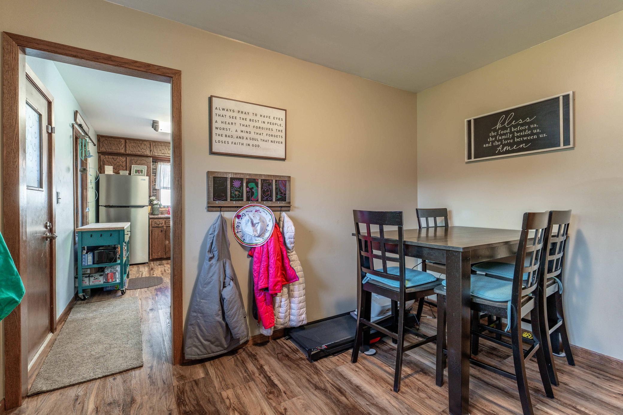 1956 single family home for sale at 412 E Everett Avenue in Fergus Falls, MN — 4 bed, 2 bath (photo 7 of 42)