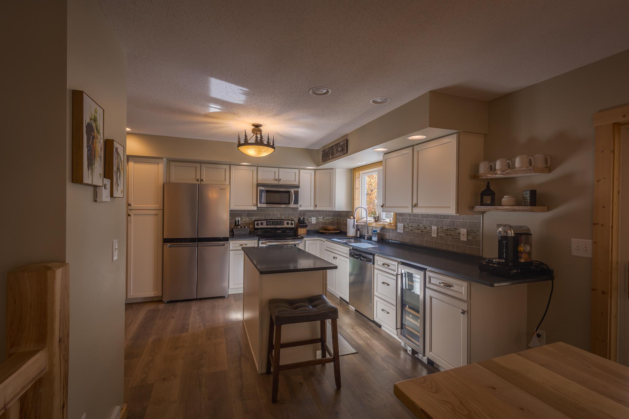 2004 single family home for sale at 13973 Hummingbird Drive in Park Rapids, MN — 3 bed, 3 bath (photo 17 of 53)