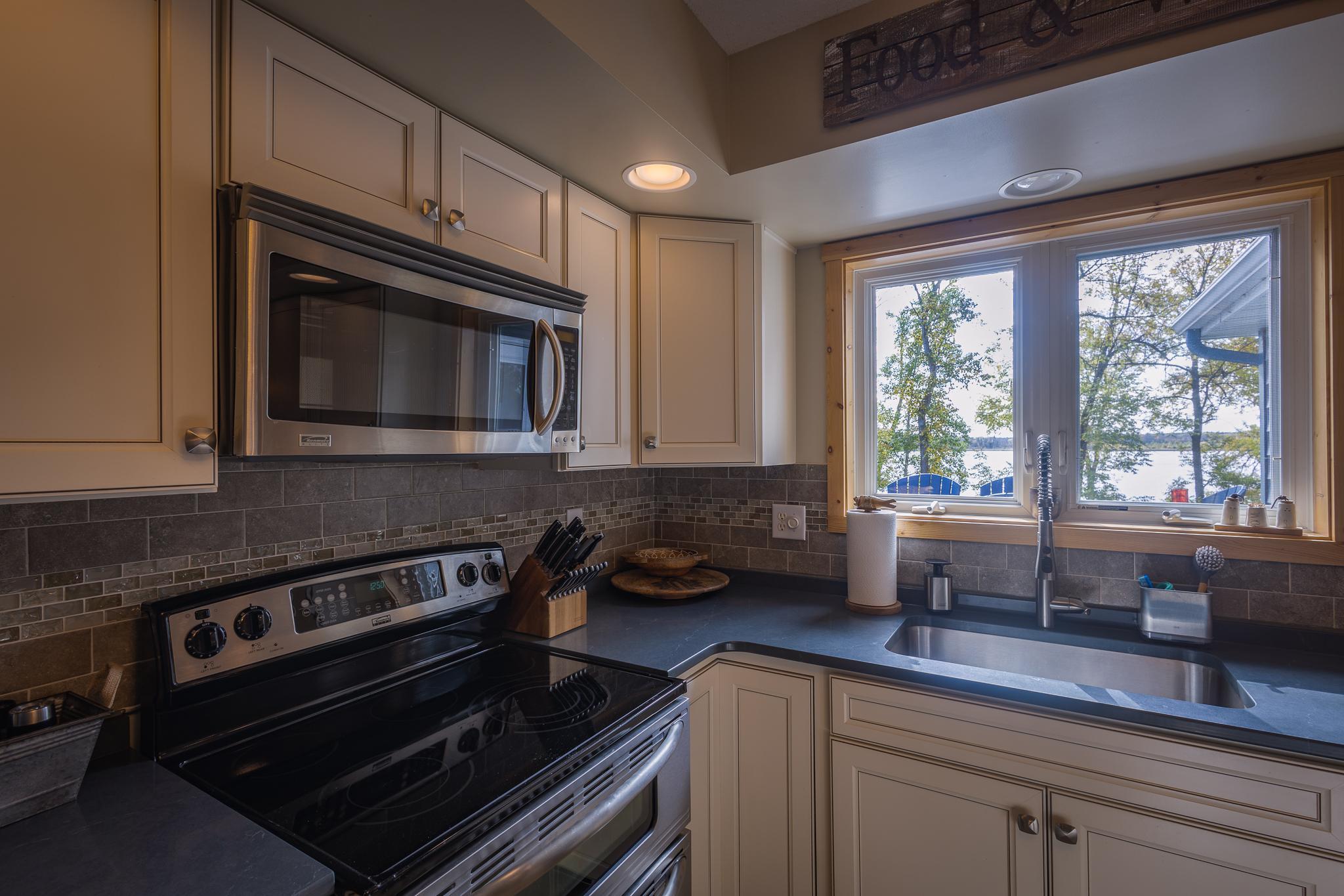 2004 single family home for sale at 13973 Hummingbird Drive in Park Rapids, MN — 3 bed, 3 bath (photo 18 of 53)