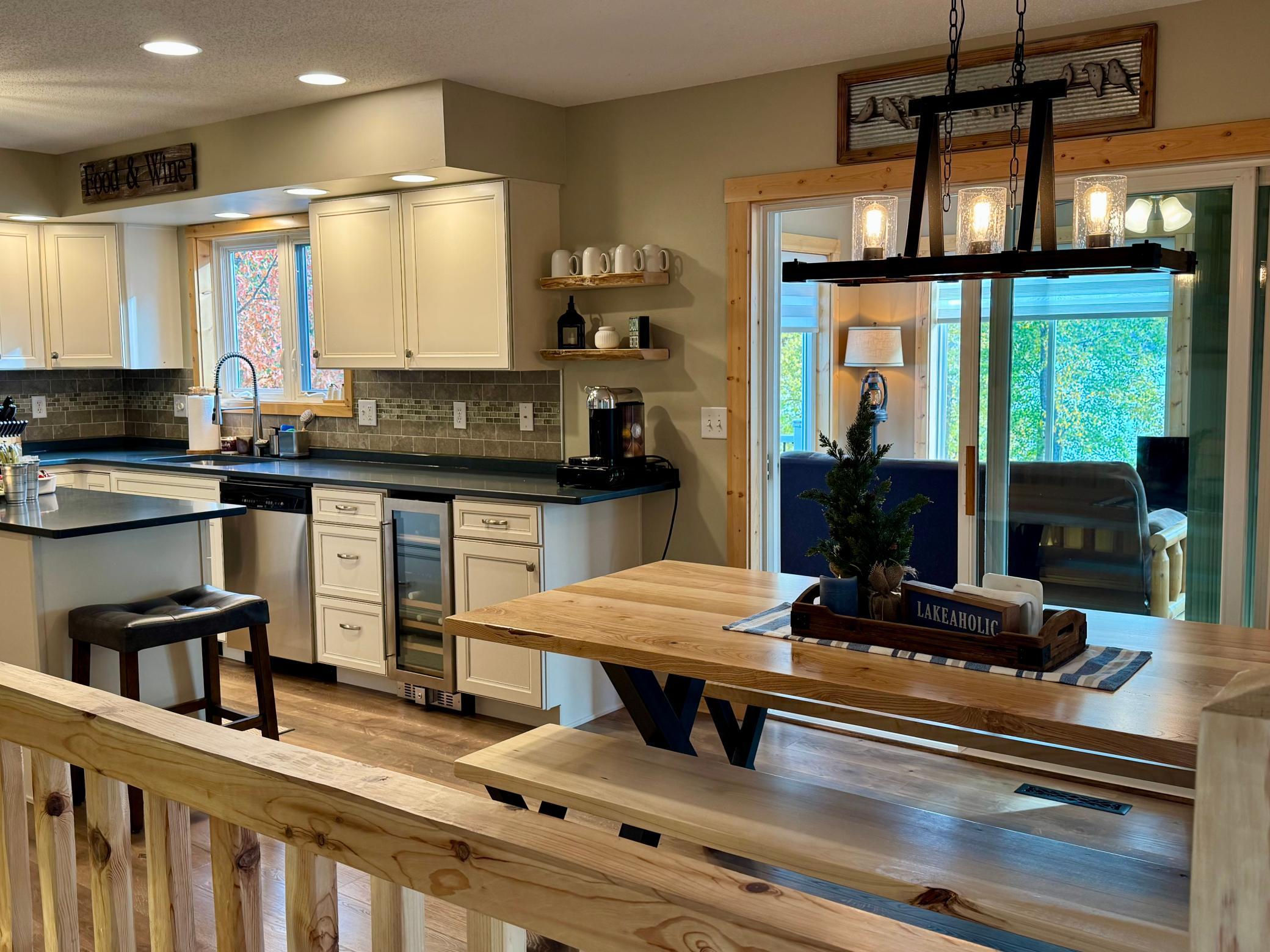 2004 single family home for sale at 13973 Hummingbird Drive in Park Rapids, MN — 3 bed, 3 bath (photo 19 of 53)