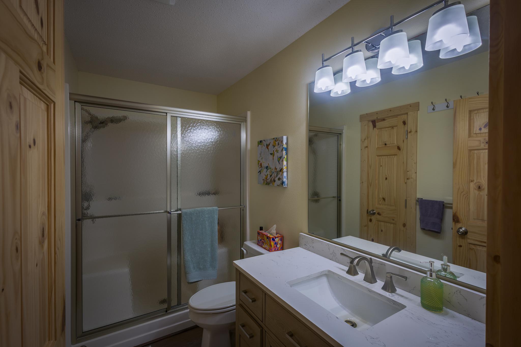 2004 single family home for sale at 13973 Hummingbird Drive in Park Rapids, MN — 3 bed, 3 bath (photo 24 of 53)