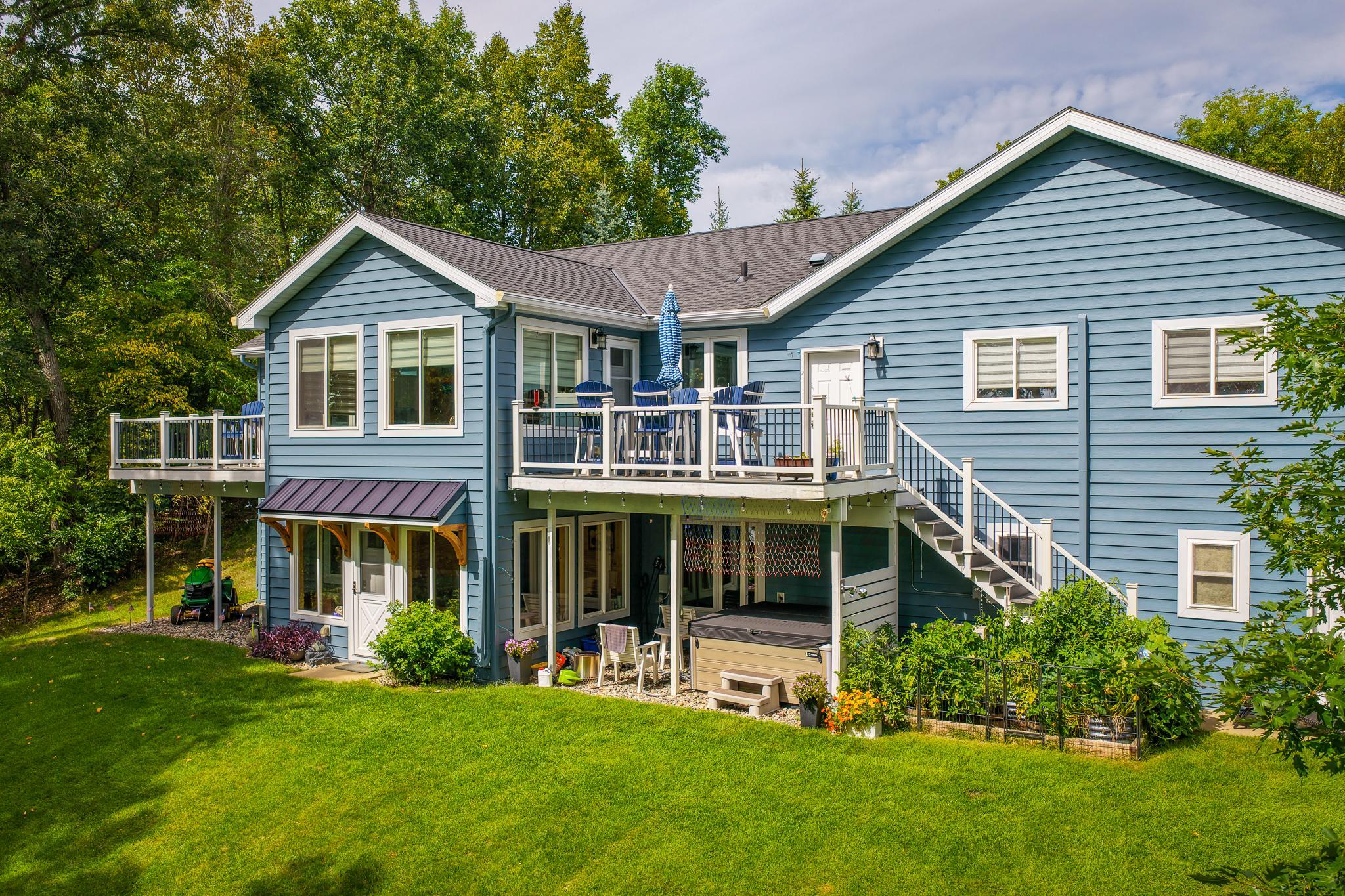 2004 single family home for sale at 13973 Hummingbird Drive in Park Rapids, MN — 3 bed, 3 bath (photo 5 of 53)