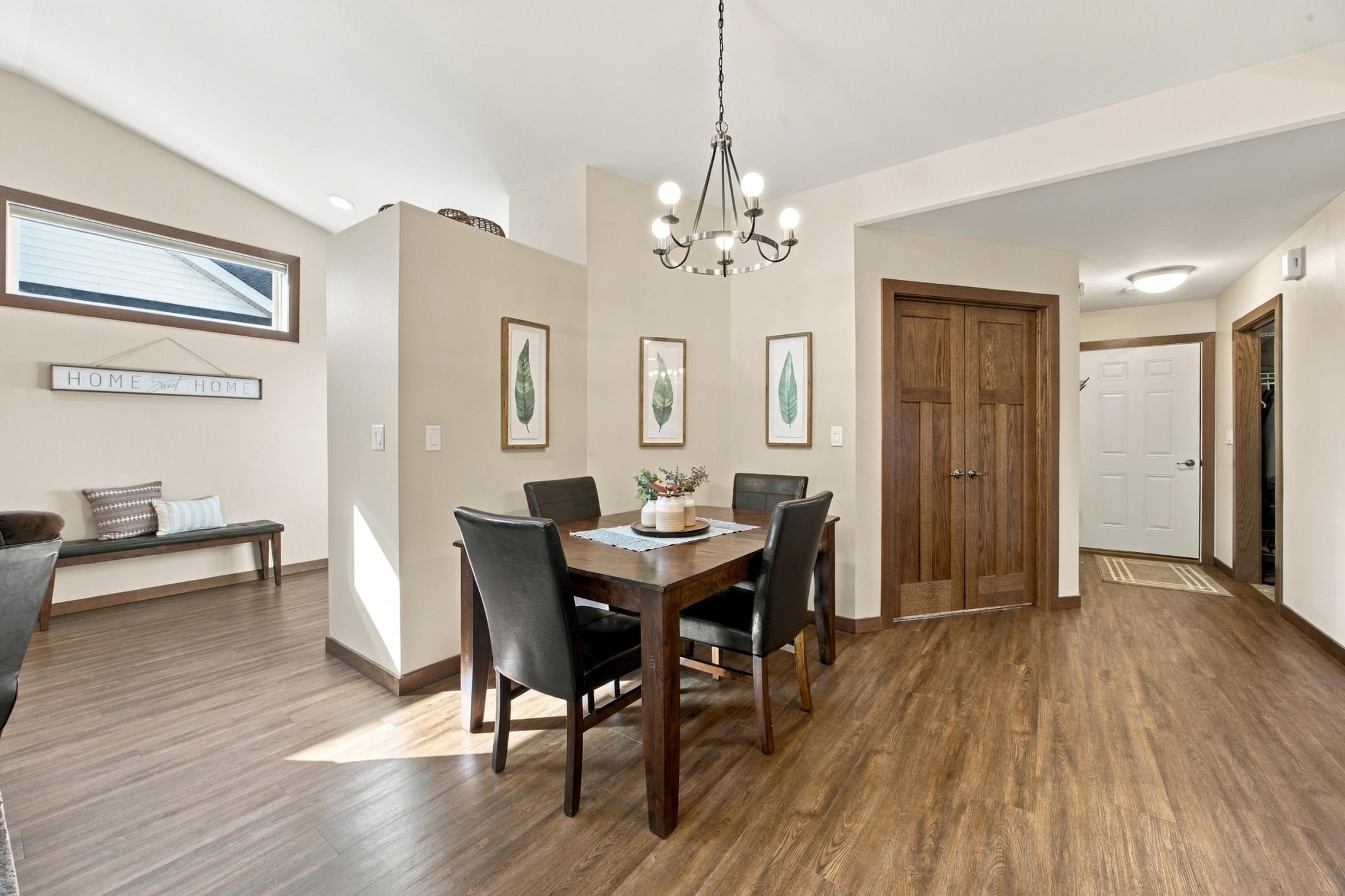 2019 single family home for sale at 413 38th Avenue E in West Fargo, ND — 3 bed, 2 bath (photo 13 of 33)