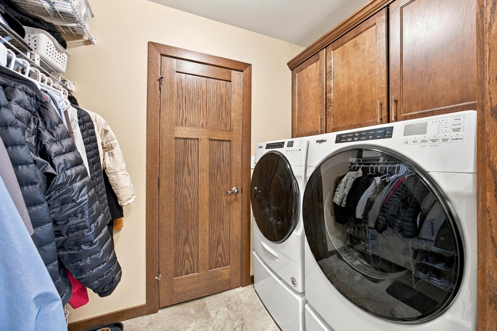 2019 single family home for sale at 413 38th Avenue E in West Fargo, ND — 3 bed, 2 bath (photo 25 of 33)