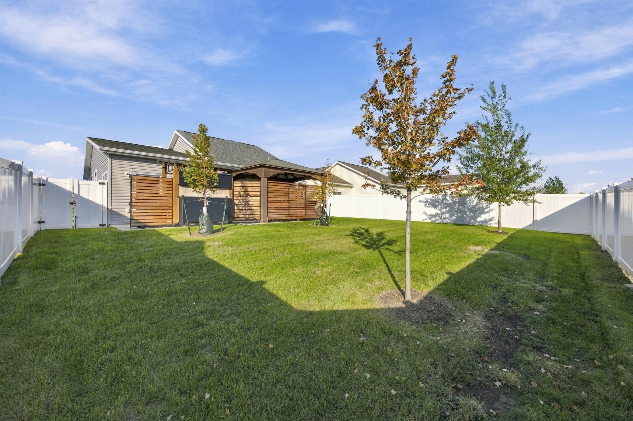 2019 single family home for sale at 413 38th Avenue E in West Fargo, ND — 3 bed, 2 bath (photo 29 of 33)