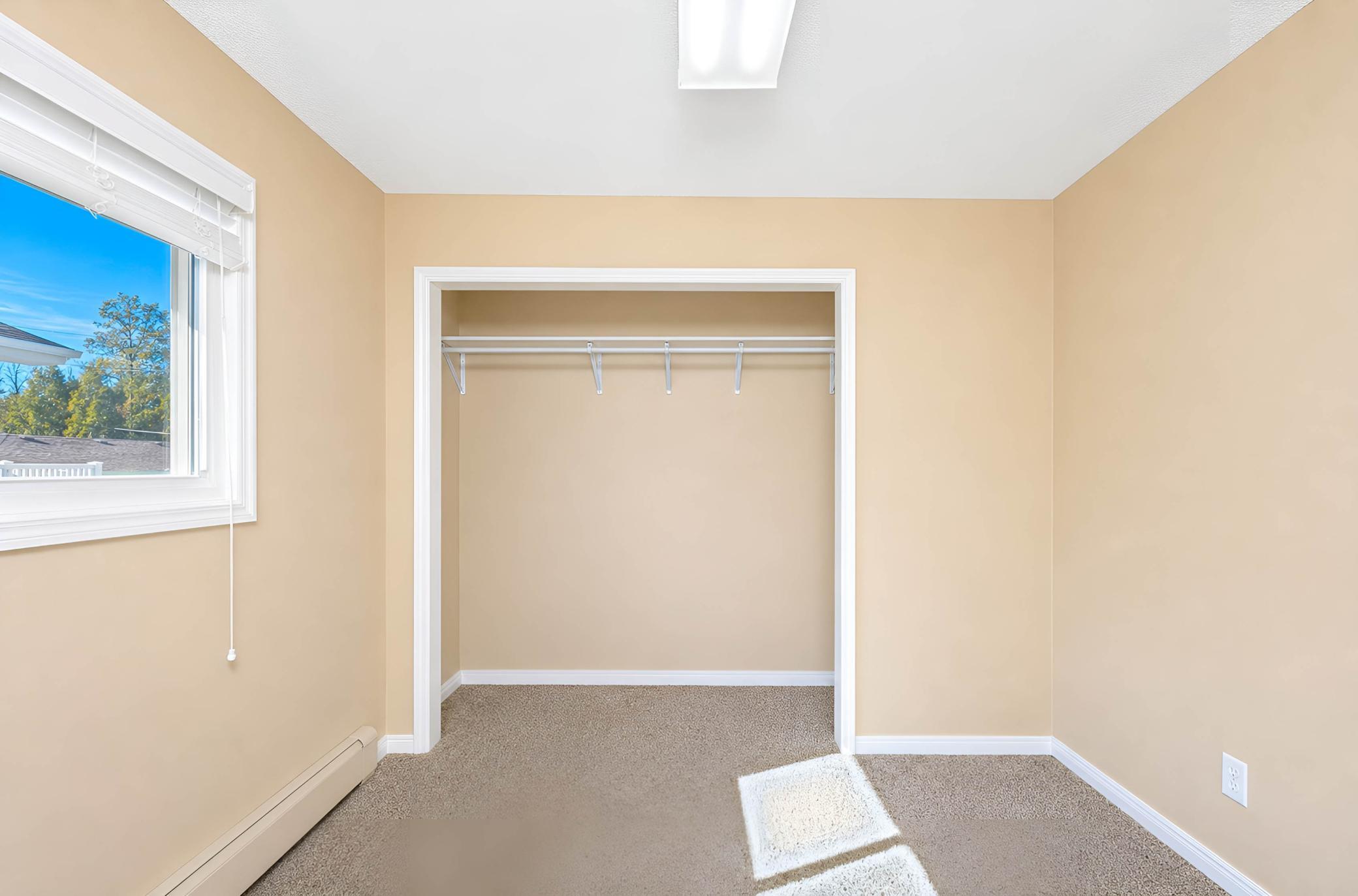 1972 duplex for sale at 1309 16 1/2 Street S in Fargo, ND — 5 bed, 2 bath (photo 16 of 24)