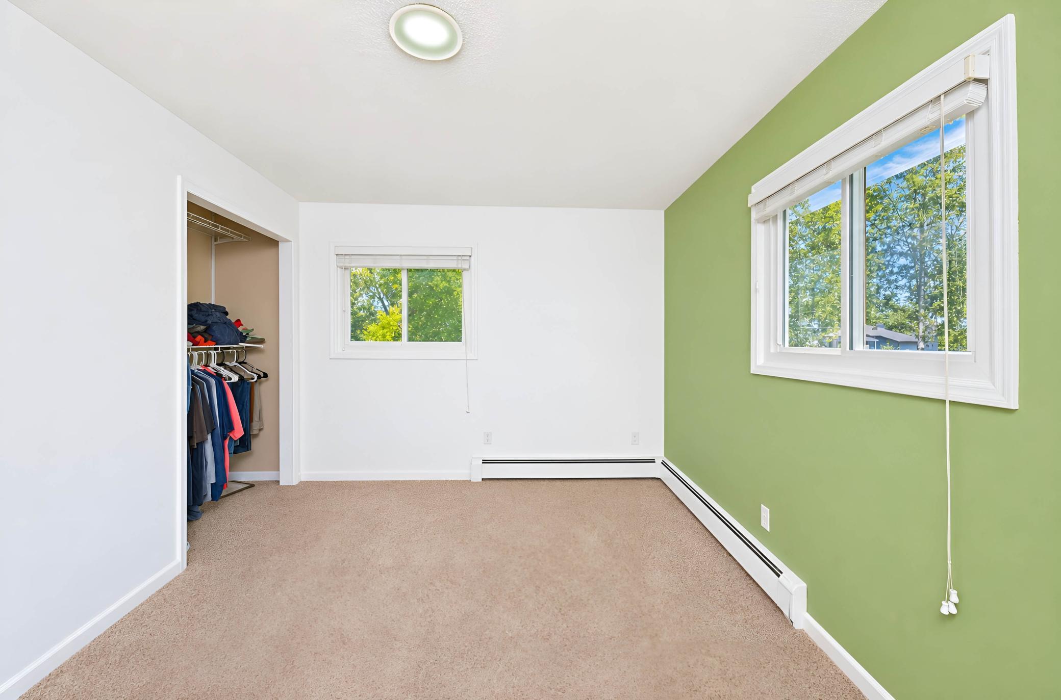 1972 duplex for sale at 1309 16 1/2 Street S in Fargo, ND — 5 bed, 2 bath (photo 18 of 24)