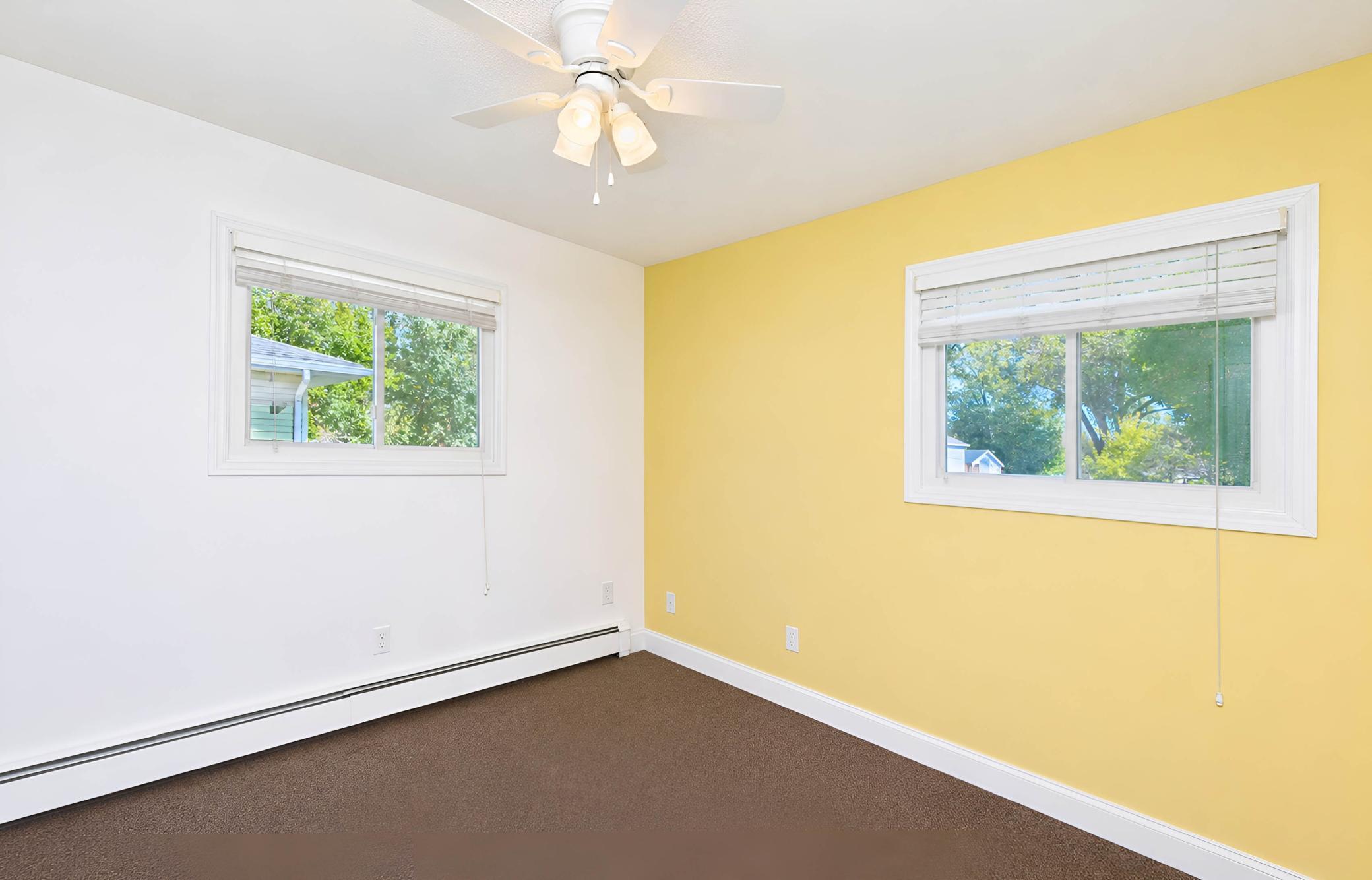 1972 duplex for sale at 1309 16 1/2 Street S in Fargo, ND — 5 bed, 2 bath (photo 21 of 24)
