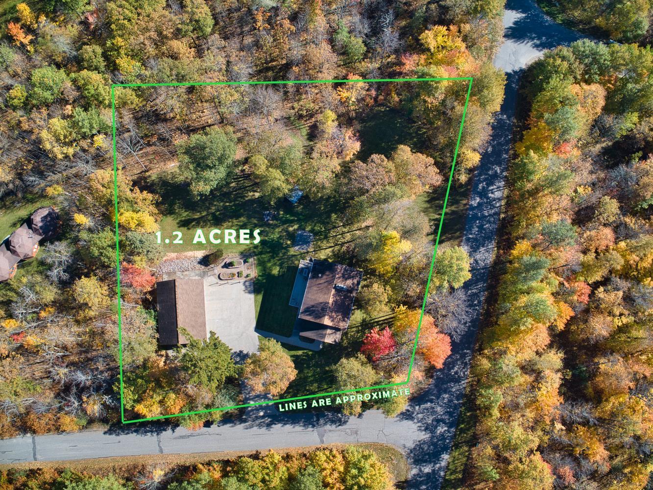 1981 single family home for sale at 2002 NW 9th Avenue in Grand Rapids, MN — 4 bed, 3 bath (photo 2 of 43)