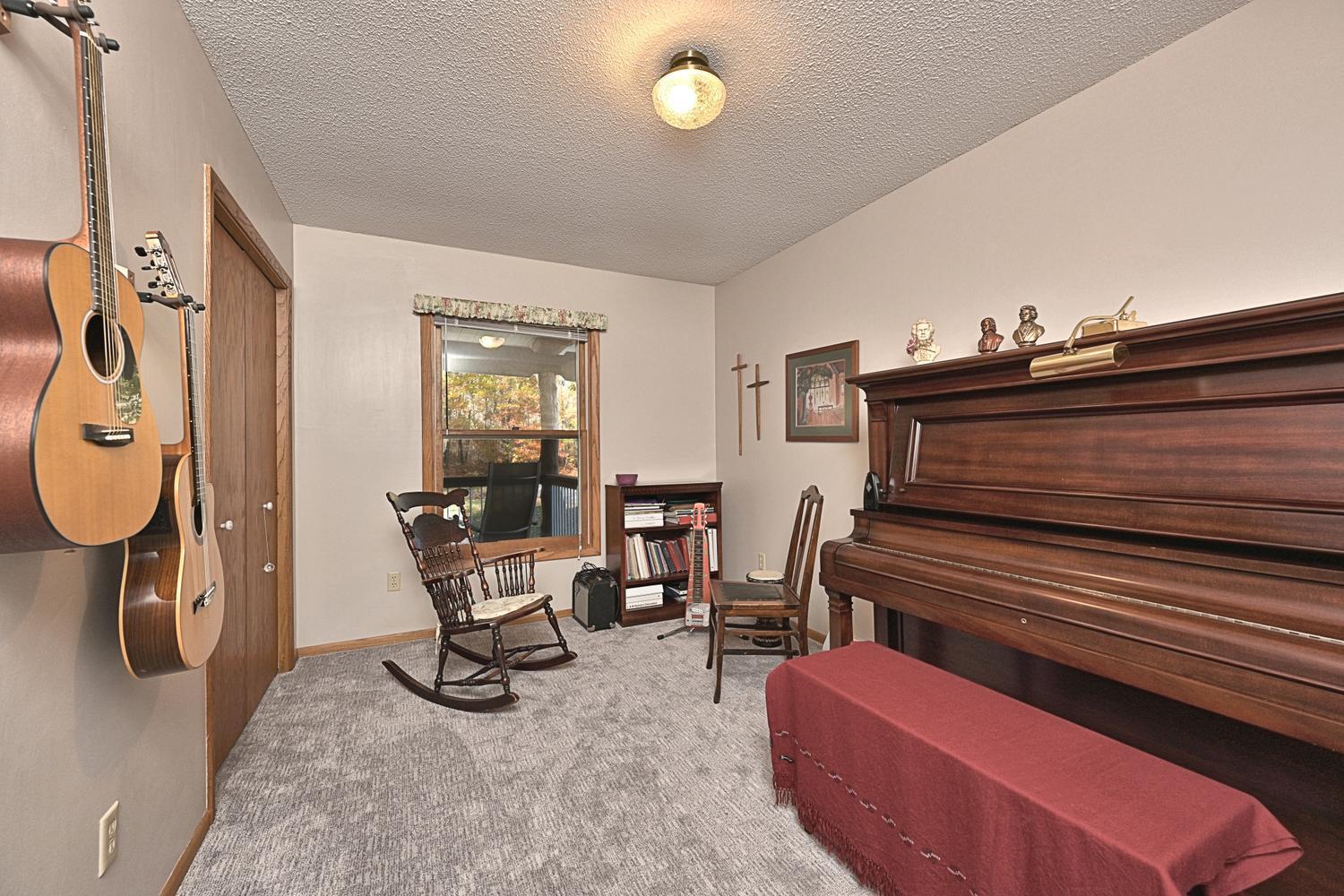 1981 single family home for sale at 2002 NW 9th Avenue in Grand Rapids, MN — 4 bed, 3 bath (photo 14 of 43)