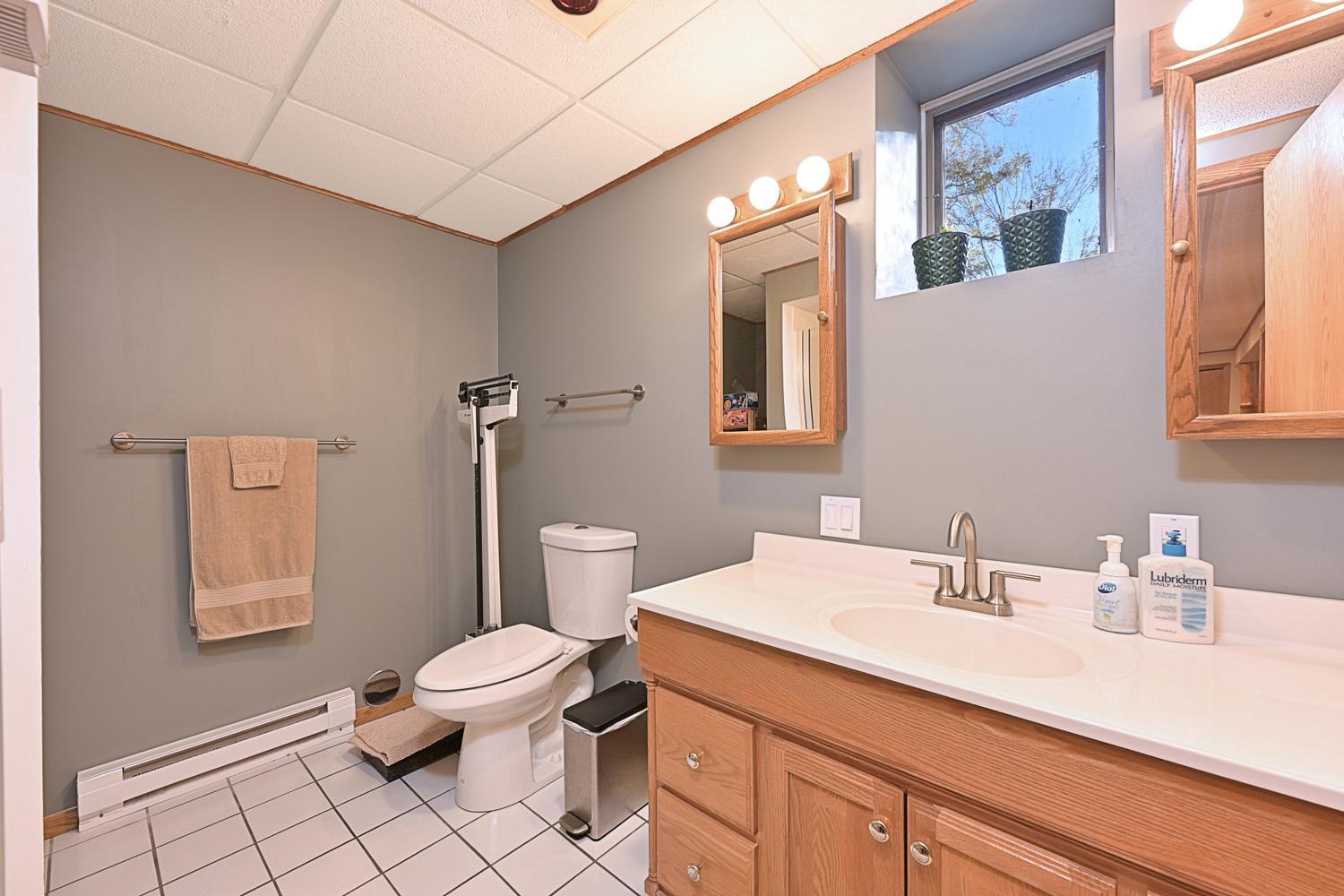 1981 single family home for sale at 2002 NW 9th Avenue in Grand Rapids, MN — 4 bed, 3 bath (photo 25 of 43)