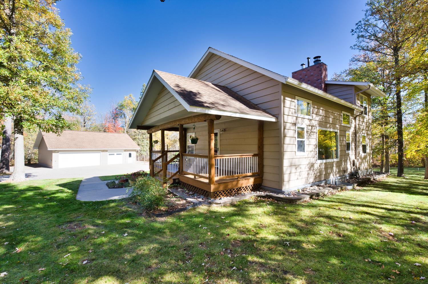 1981 single family home for sale at 2002 NW 9th Avenue in Grand Rapids, MN — 4 bed, 3 bath (photo 37 of 43)