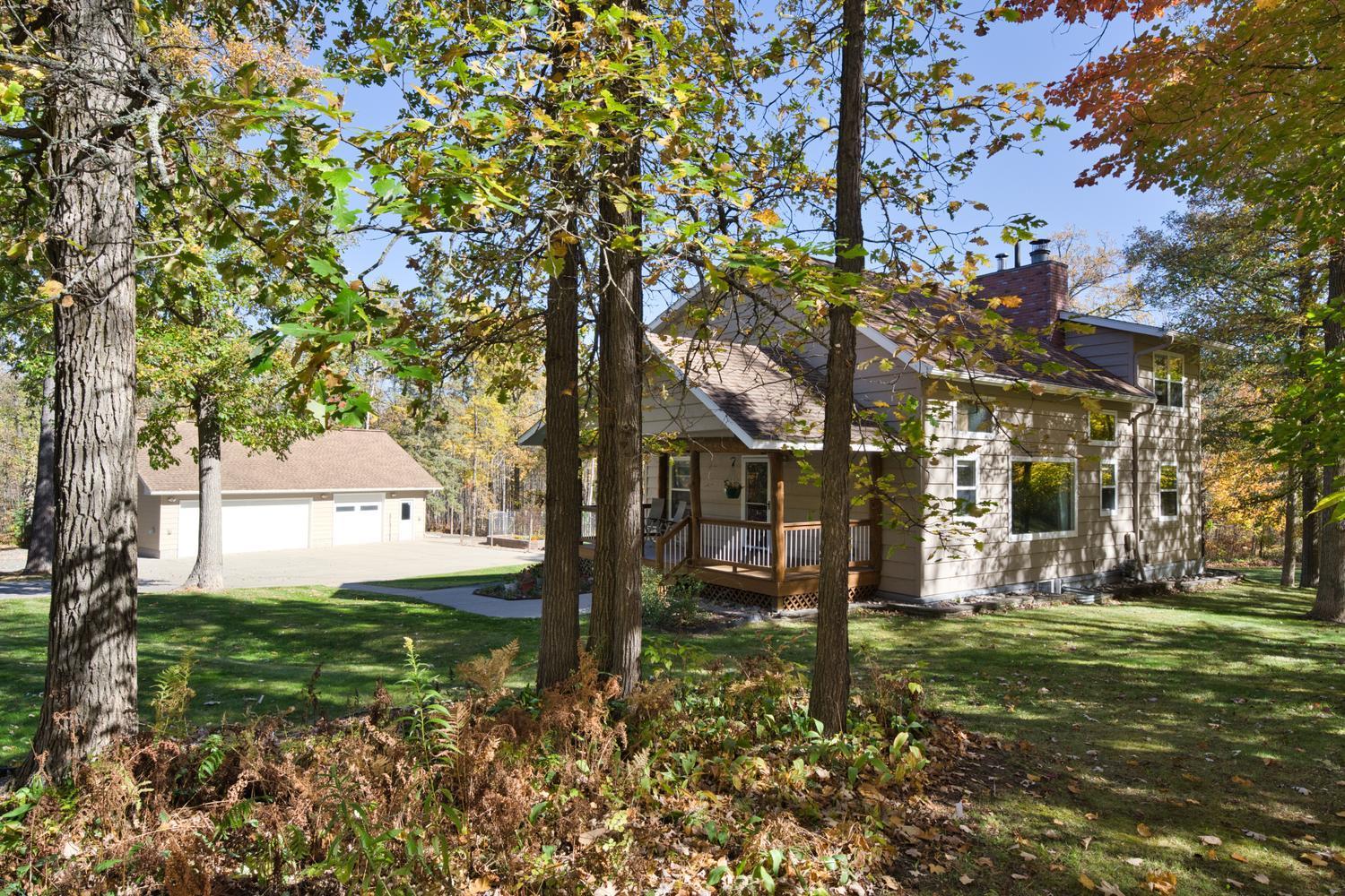 1981 single family home for sale at 2002 NW 9th Avenue in Grand Rapids, MN — 4 bed, 3 bath (photo 39 of 43)