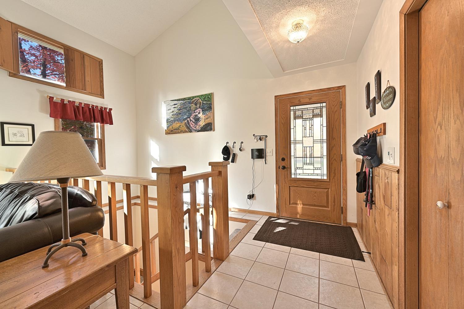 1981 single family home for sale at 2002 NW 9th Avenue in Grand Rapids, MN — 4 bed, 3 bath (photo 6 of 43)