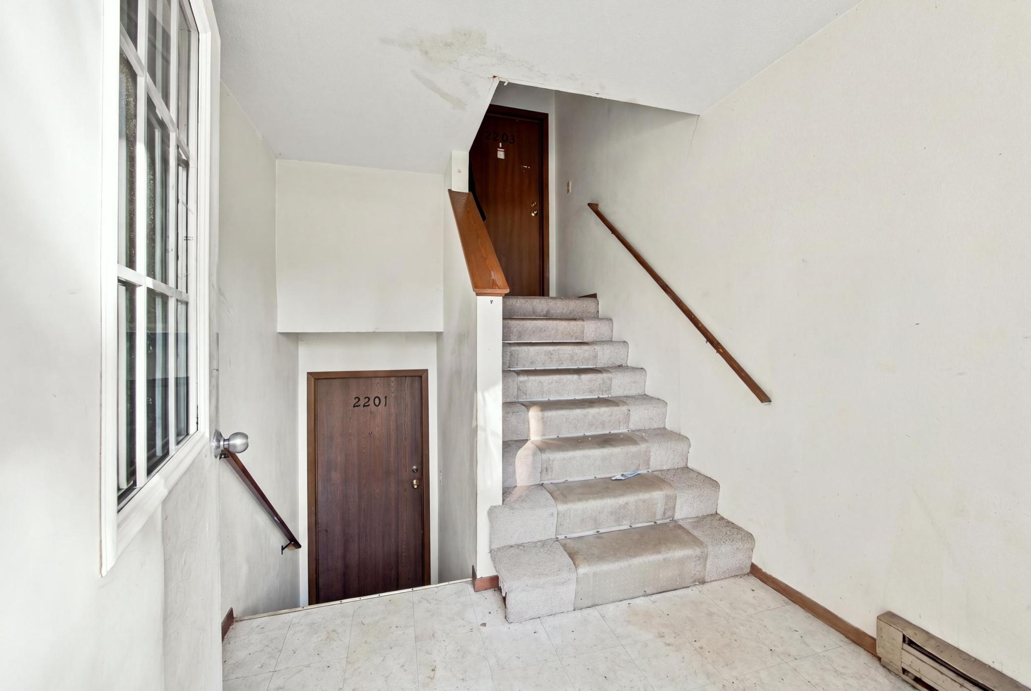 1986 duplex for sale at 2203 30 1/2 Avenue S in Fargo, ND — 6 bed, 2 bath (photo 4 of 16)