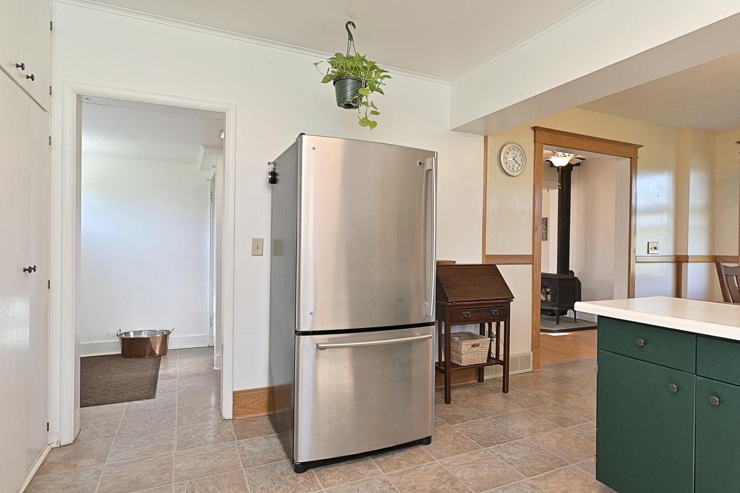 1934 single family home for sale at 27366 County Road 69 in Bovey, MN — 3 bed, 1 bath (photo 13 of 56)