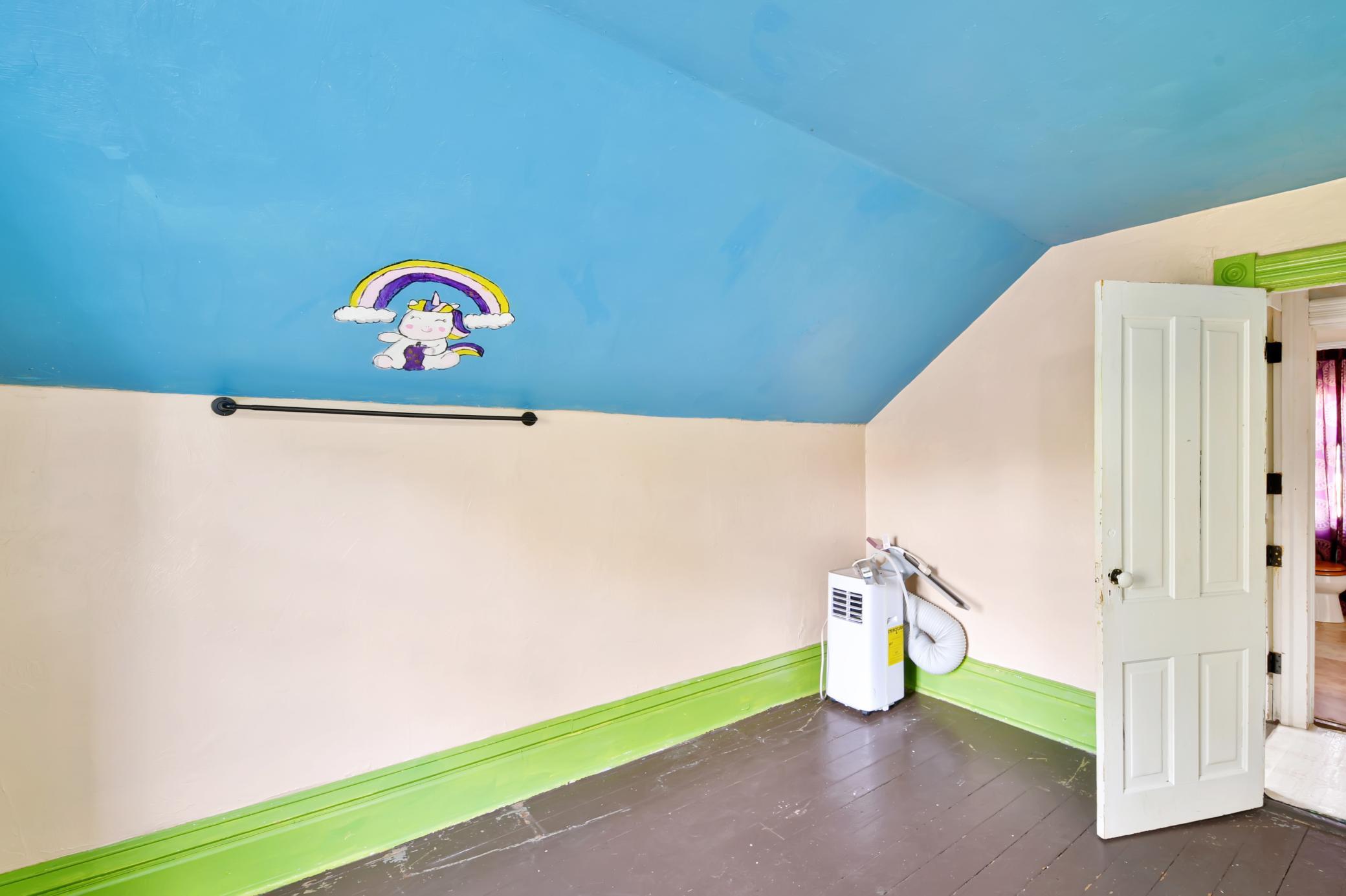 1880 single family home for sale at 523 FRONT Street N in Barnesville, MN — 4 bed, 2 bath (photo 31 of 55)