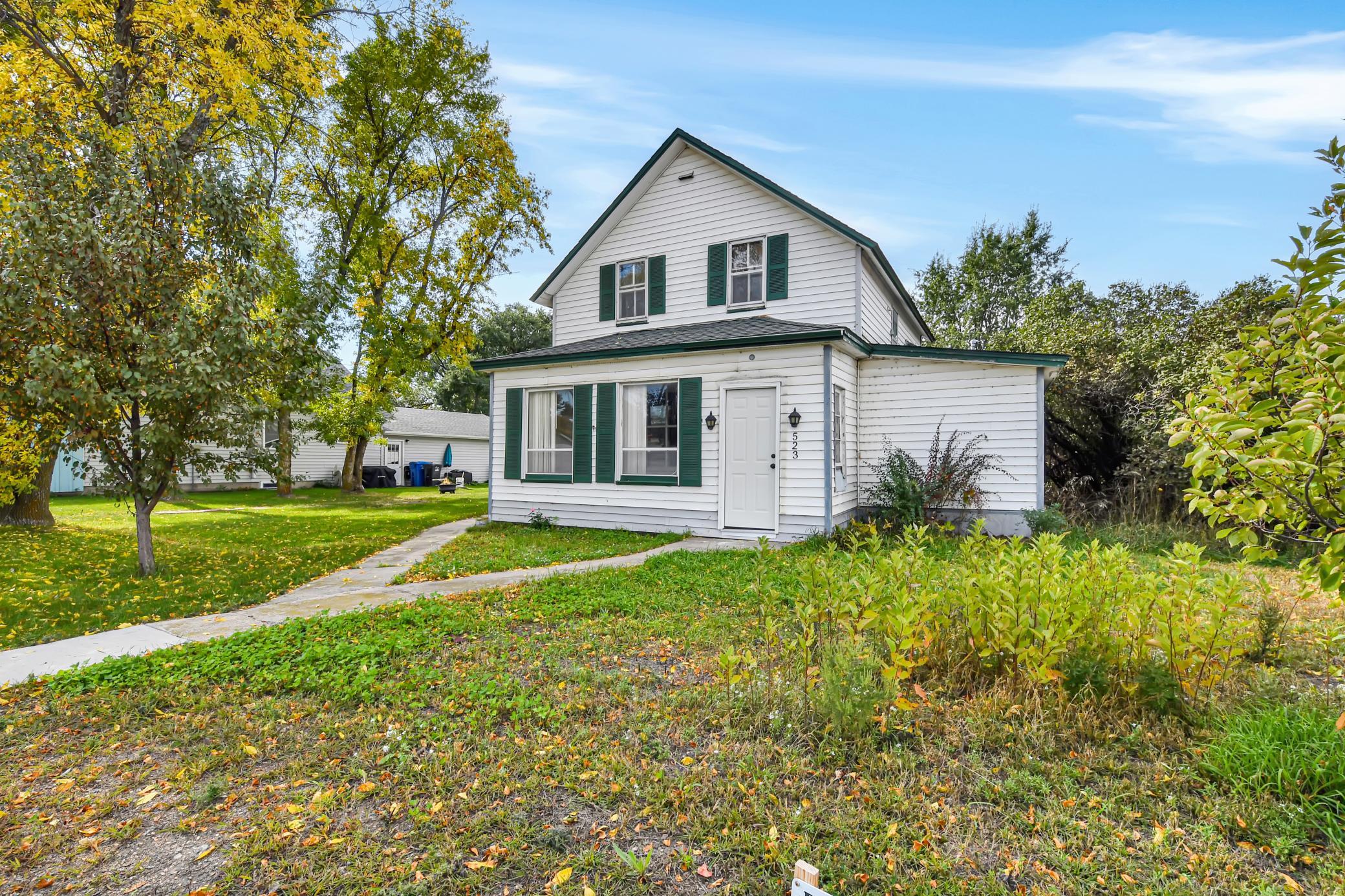 1880 single family home for sale at 523 FRONT Street N in Barnesville, MN — 4 bed, 2 bath (photo 46 of 55)
