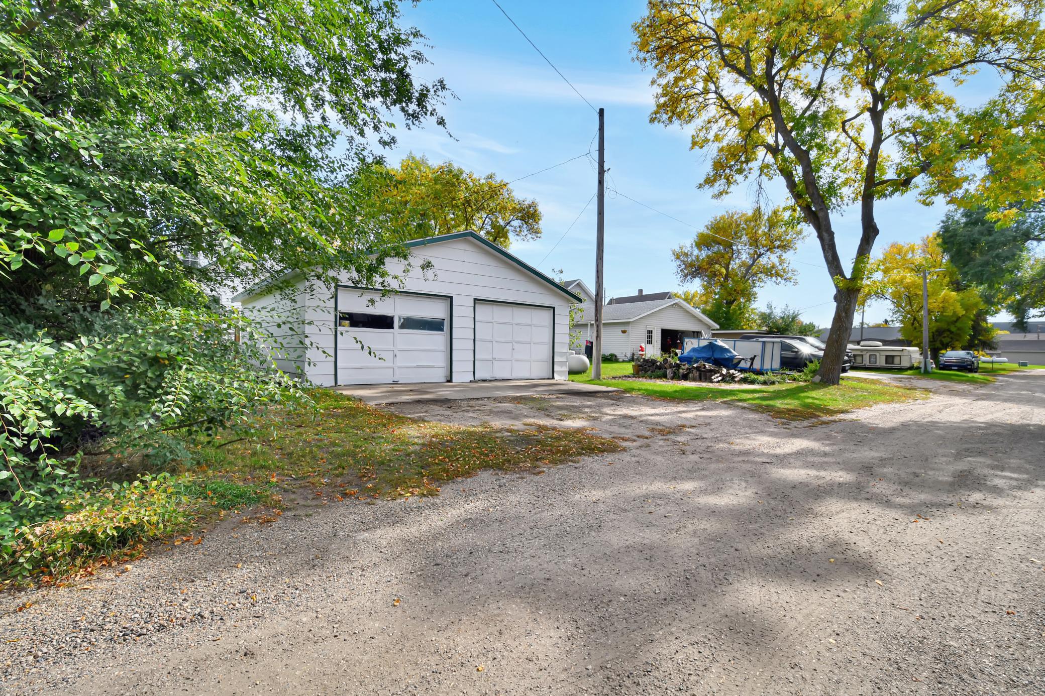 1880 single family home for sale at 523 FRONT Street N in Barnesville, MN — 4 bed, 2 bath (photo 54 of 55)