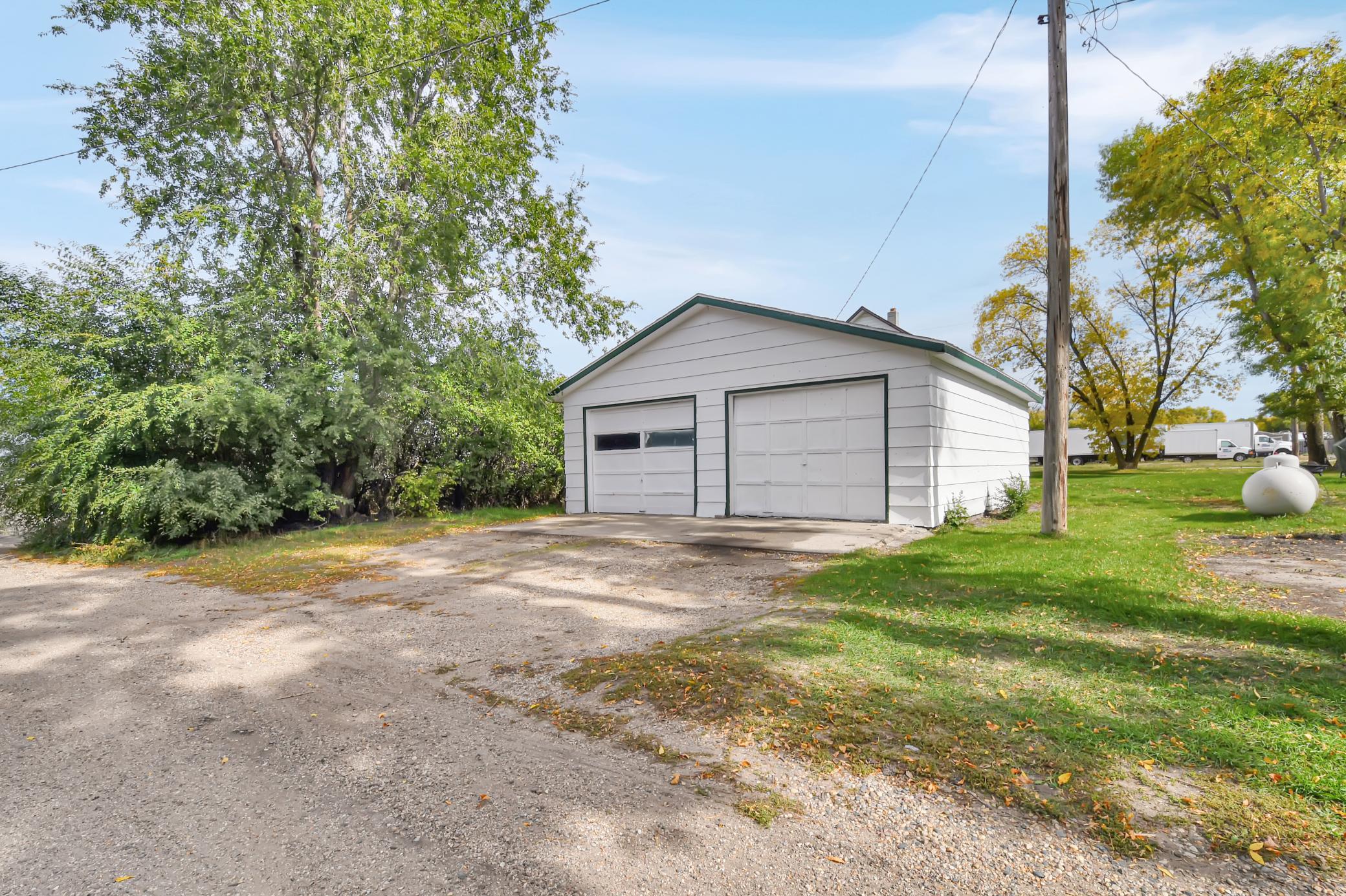 1880 single family home for sale at 523 FRONT Street N in Barnesville, MN — 4 bed, 2 bath (photo 55 of 55)