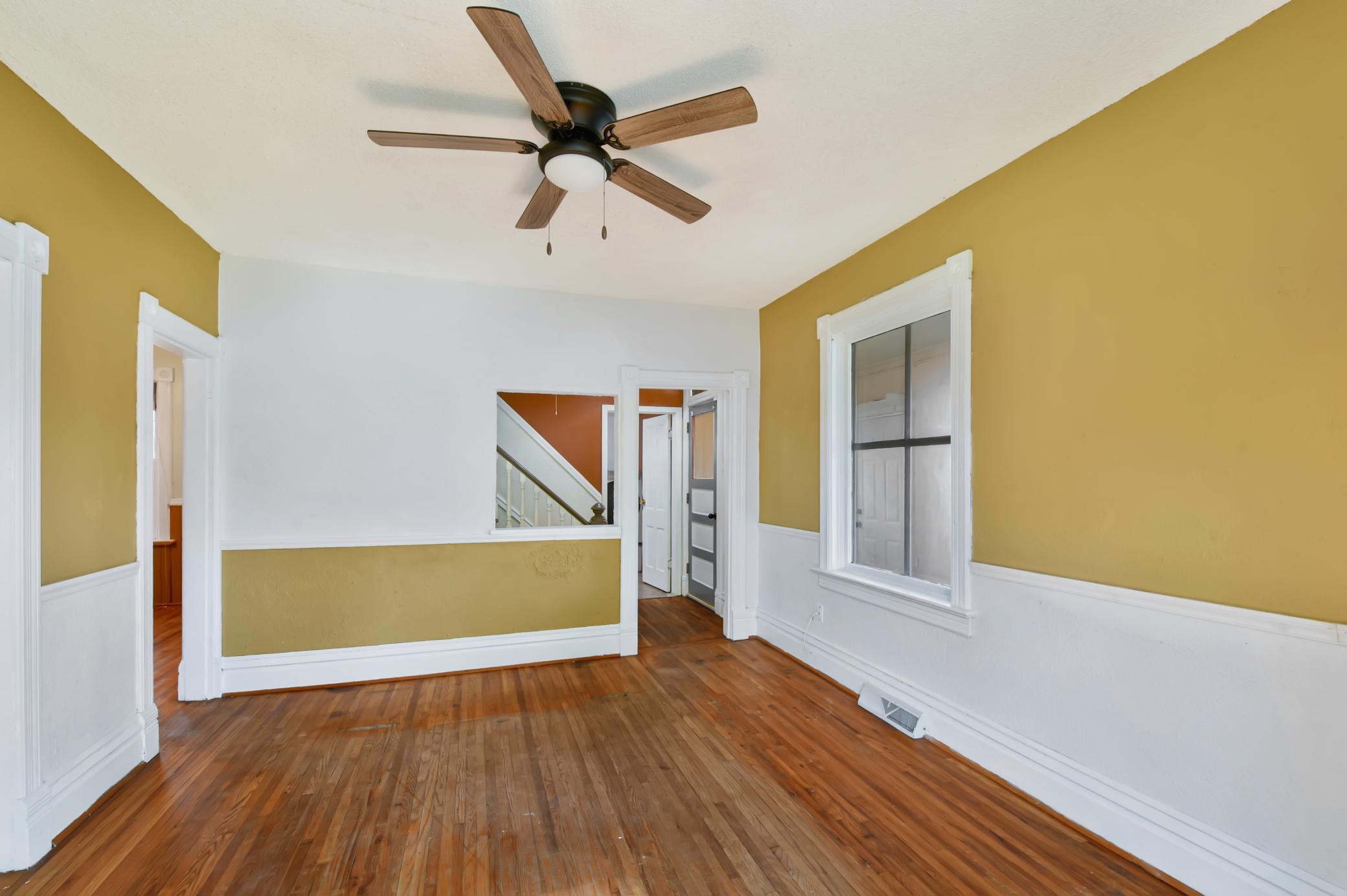 1880 single family home for sale at 523 FRONT Street N in Barnesville, MN — 4 bed, 2 bath (photo 8 of 55)