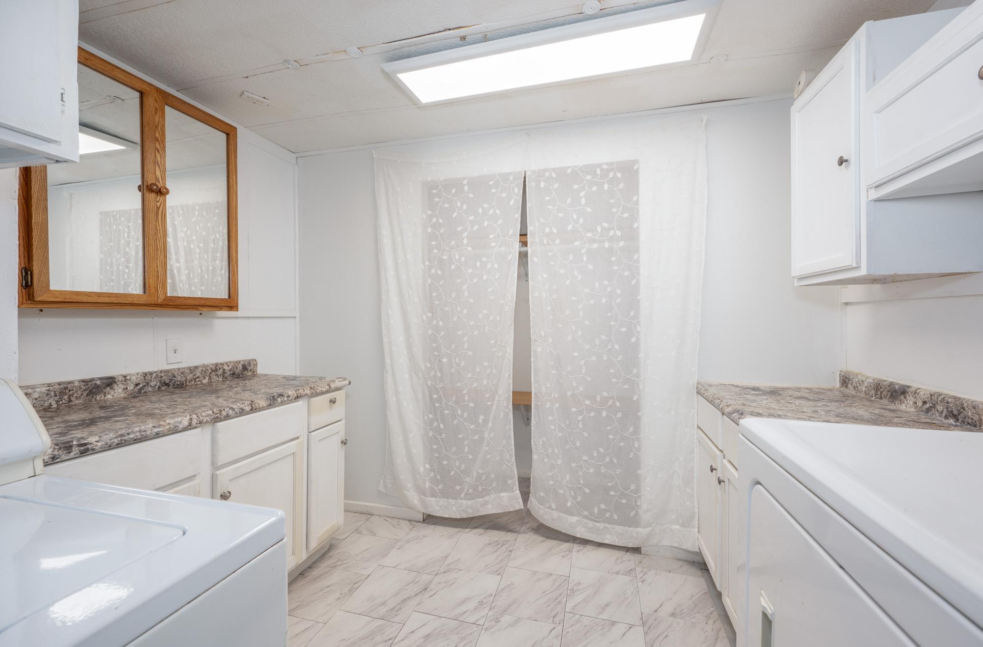 1975 single family home for sale at 2540 Diane Lane in Grand Rapids, MN — 2 bed, 1 bath (photo 11 of 31)