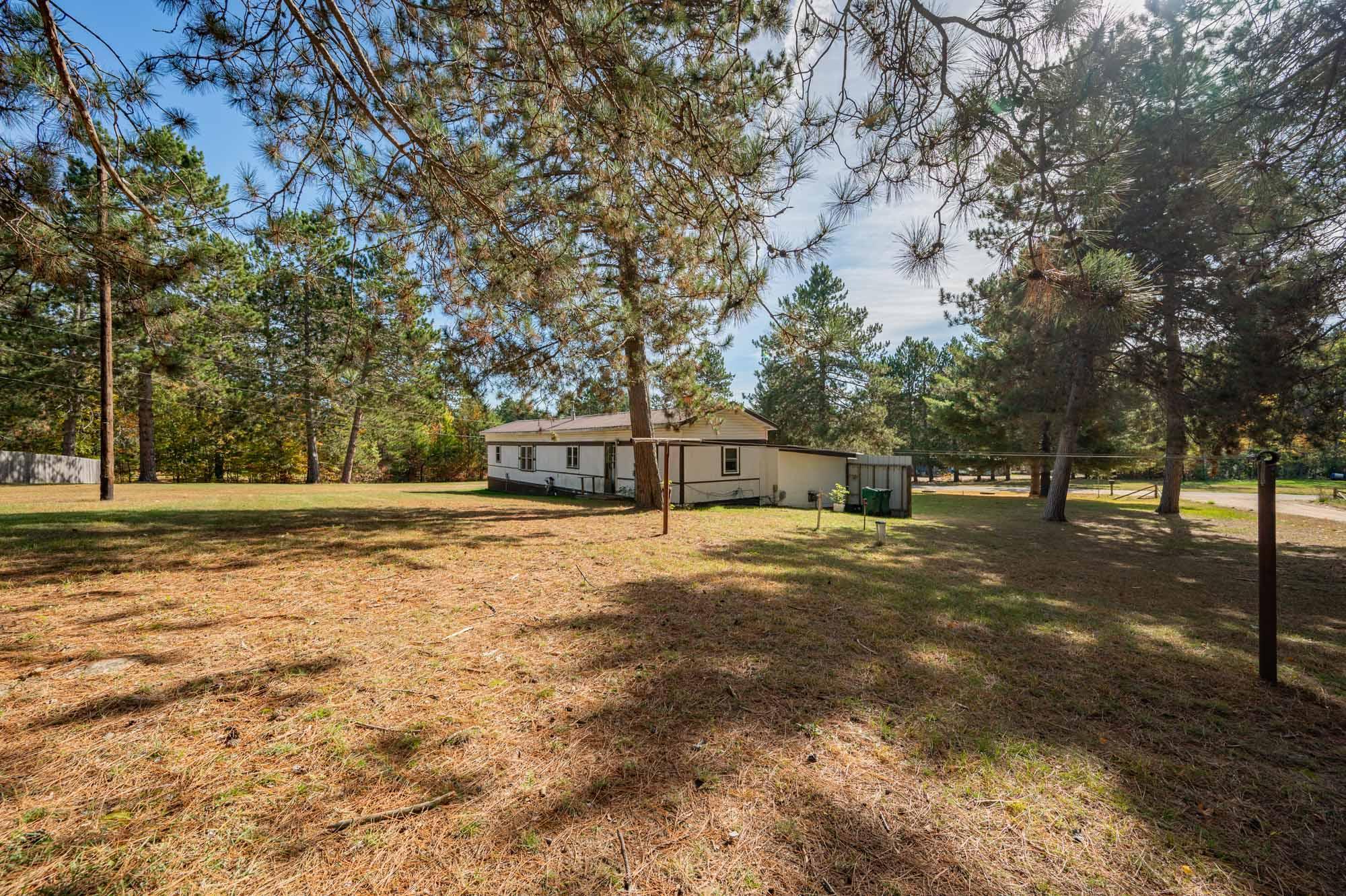 1975 single family home for sale at 2540 Diane Lane in Grand Rapids, MN — 2 bed, 1 bath (photo 23 of 31)