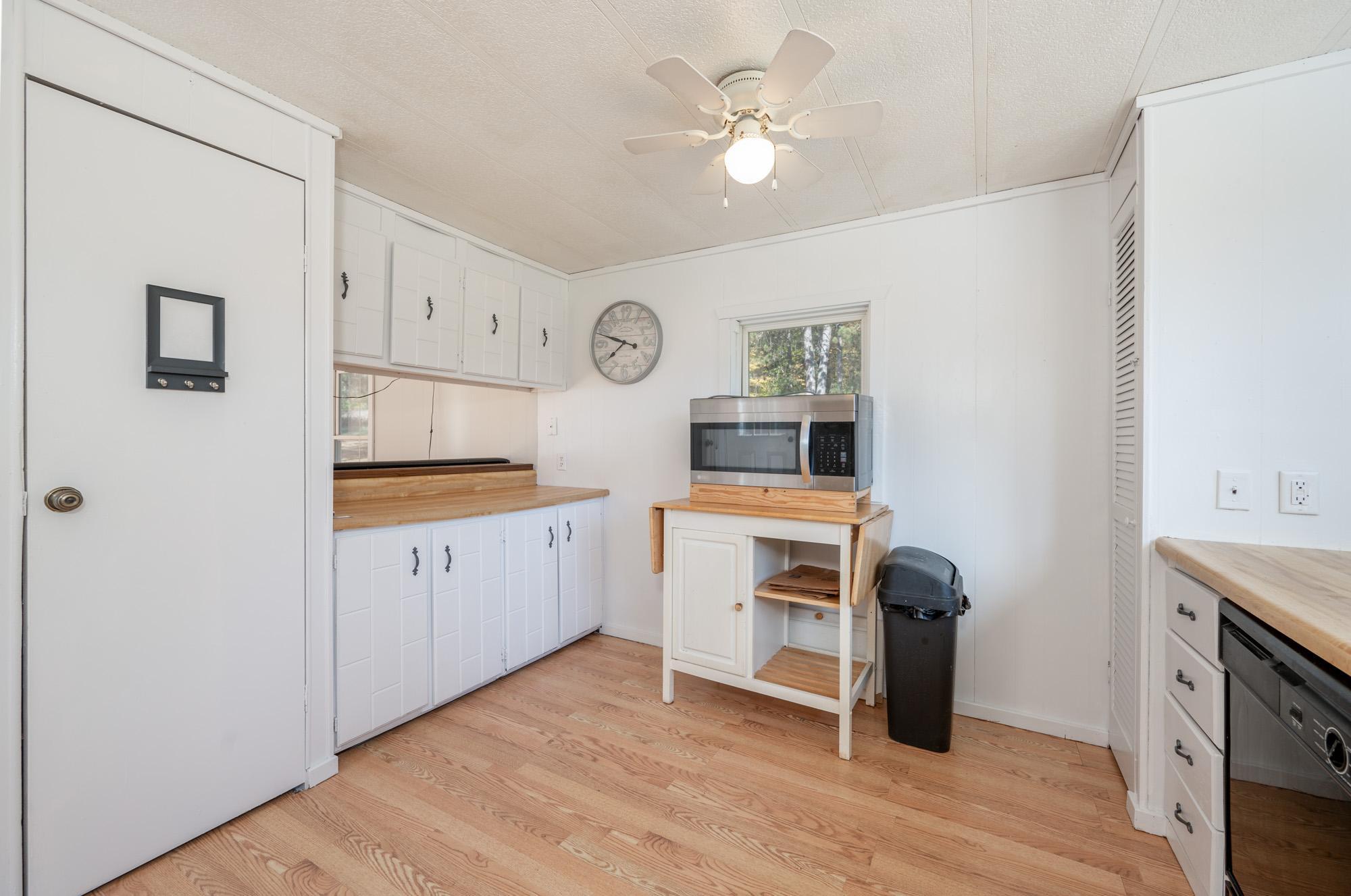 1975 single family home for sale at 2540 Diane Lane in Grand Rapids, MN — 2 bed, 1 bath (photo 8 of 31)