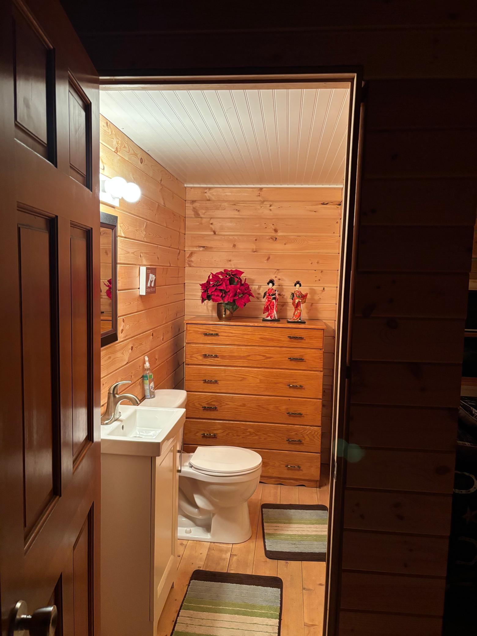 2002 single family home for sale at 30231 Pequot Boulevard in Pequot Lakes, MN — 3 bed, 2 bath (photo 21 of 27)