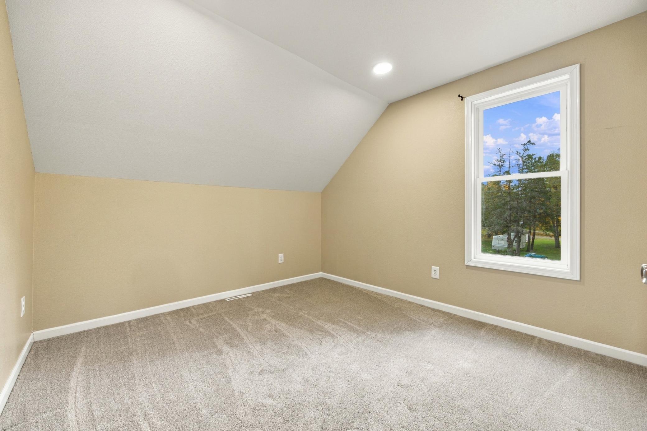 1911 single family home for sale at 101 E Linden Street in Vergas, MN — 3 bed, 2 bath (photo 18 of 27)