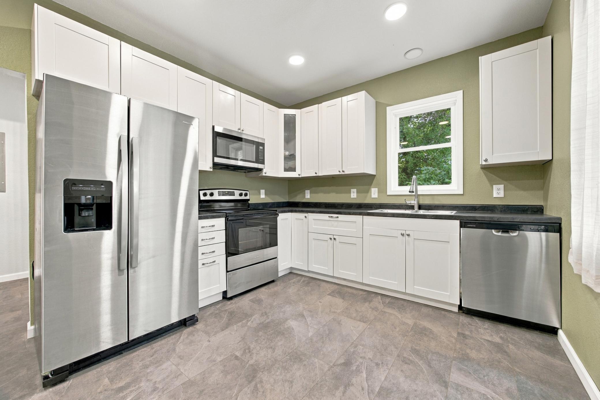 1911 single family home for sale at 101 E Linden Street in Vergas, MN — 3 bed, 2 bath (photo 5 of 27)