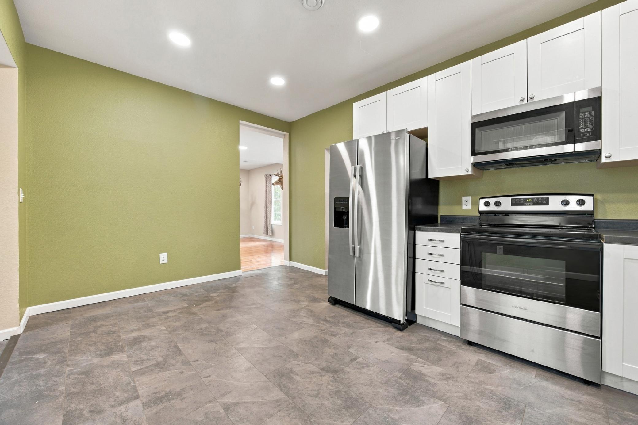 1911 single family home for sale at 101 E Linden Street in Vergas, MN — 3 bed, 2 bath (photo 6 of 27)