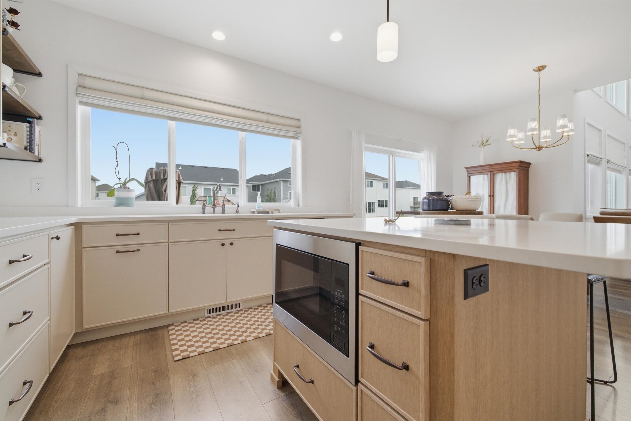 2022 single family home for sale at 7328 Aquiline Drive S in Fargo, ND — 3 bed, 3 bath (photo 13 of 64)