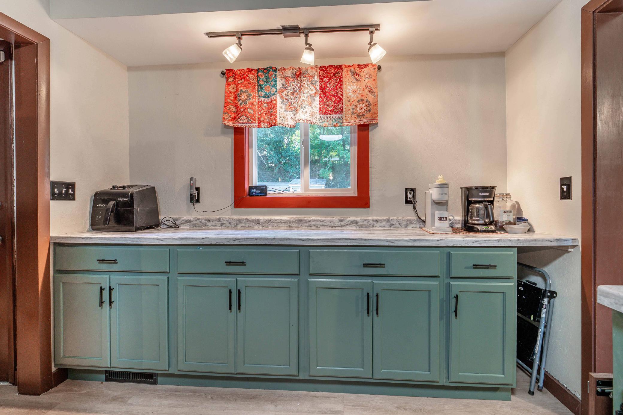 1959 single family home for sale at 904 N Rosemary Avenue in Fergus Falls, MN — 3 bed, 2 bath (photo 36 of 71)