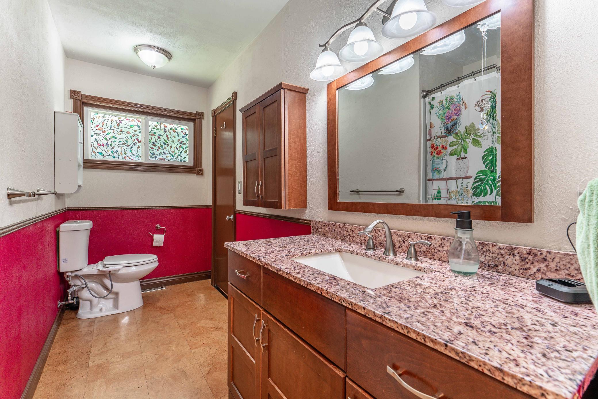 1959 single family home for sale at 904 N Rosemary Avenue in Fergus Falls, MN — 3 bed, 2 bath (photo 40 of 71)